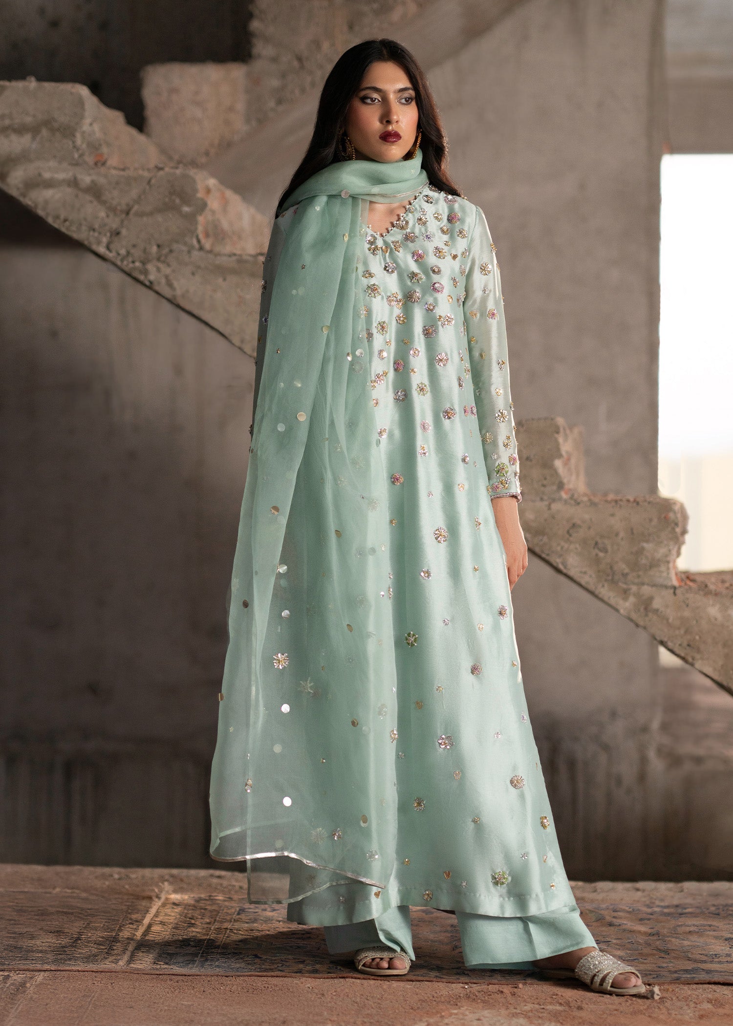 Ice Blue Hand-Embellished Tissue Silk Kurta Set (3-Piece) - Image 3