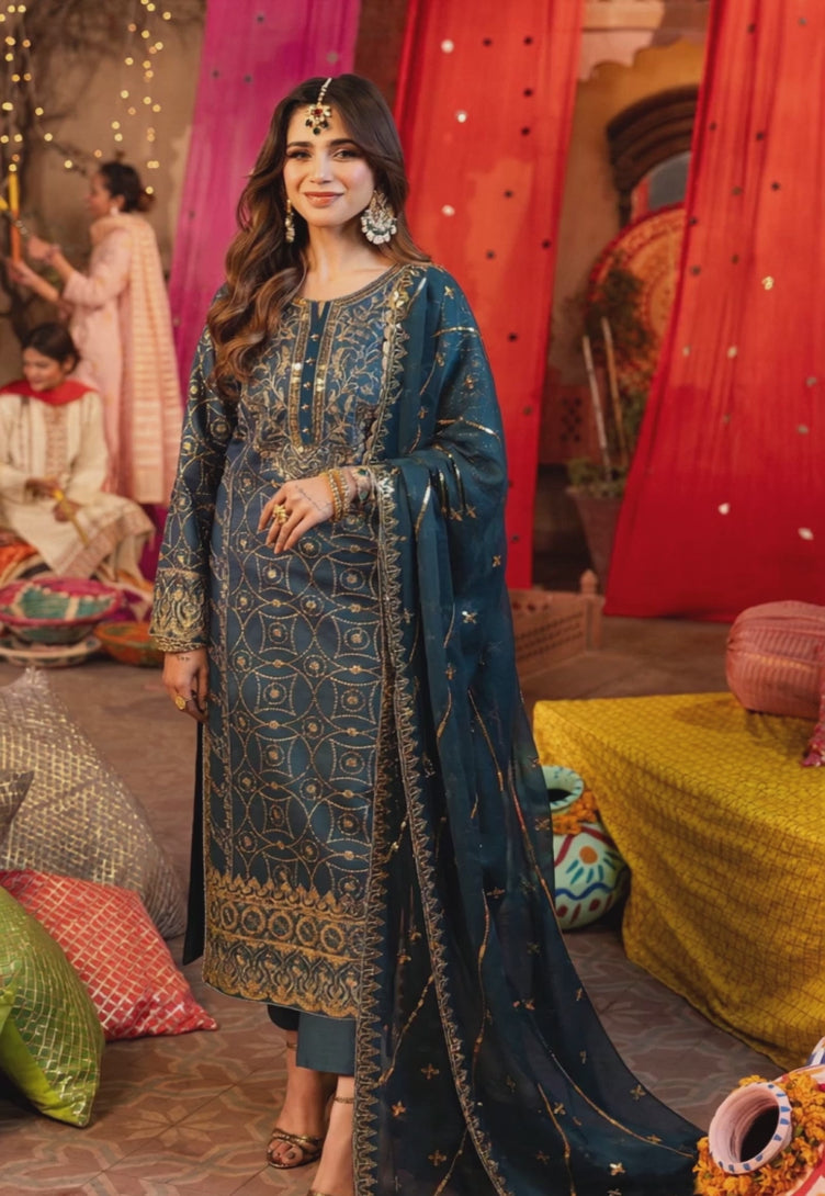 Pakistani Aqua Blue Embroidered Twisted Silk 3-Piece Suit - Image 2