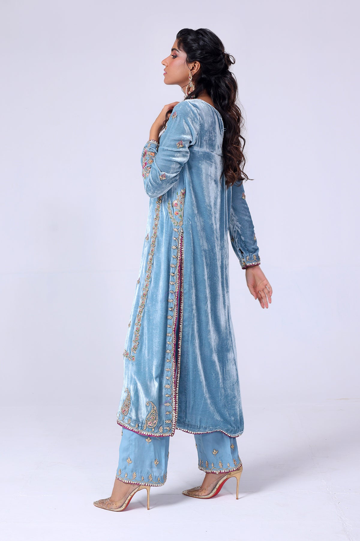 Pakistani Blue Grey Embroidered Velvet Salwar Kameez (2-Piece) - Image 2