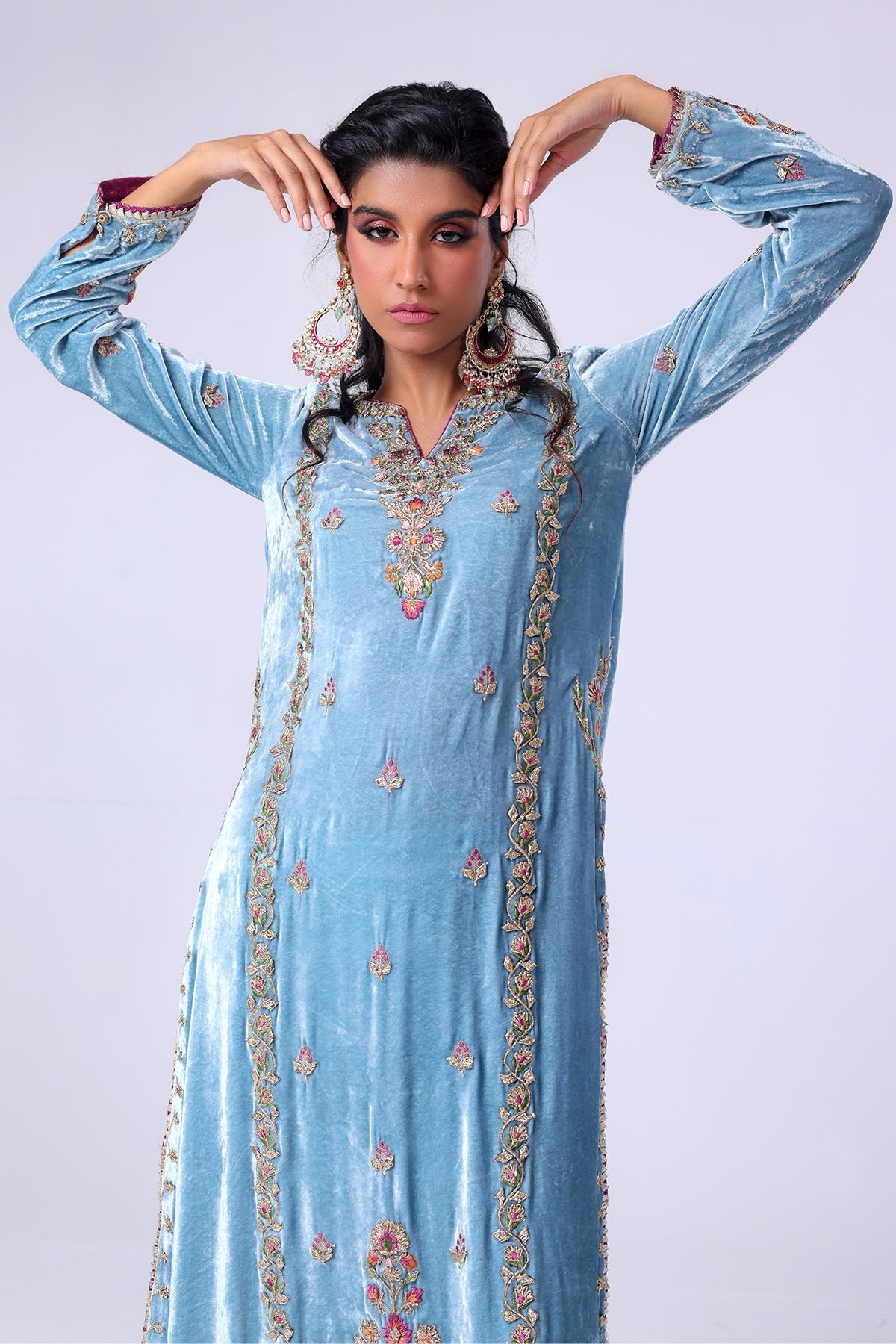 Pakistani Blue Grey Embroidered Velvet Salwar Kameez (2-Piece) - Image 3