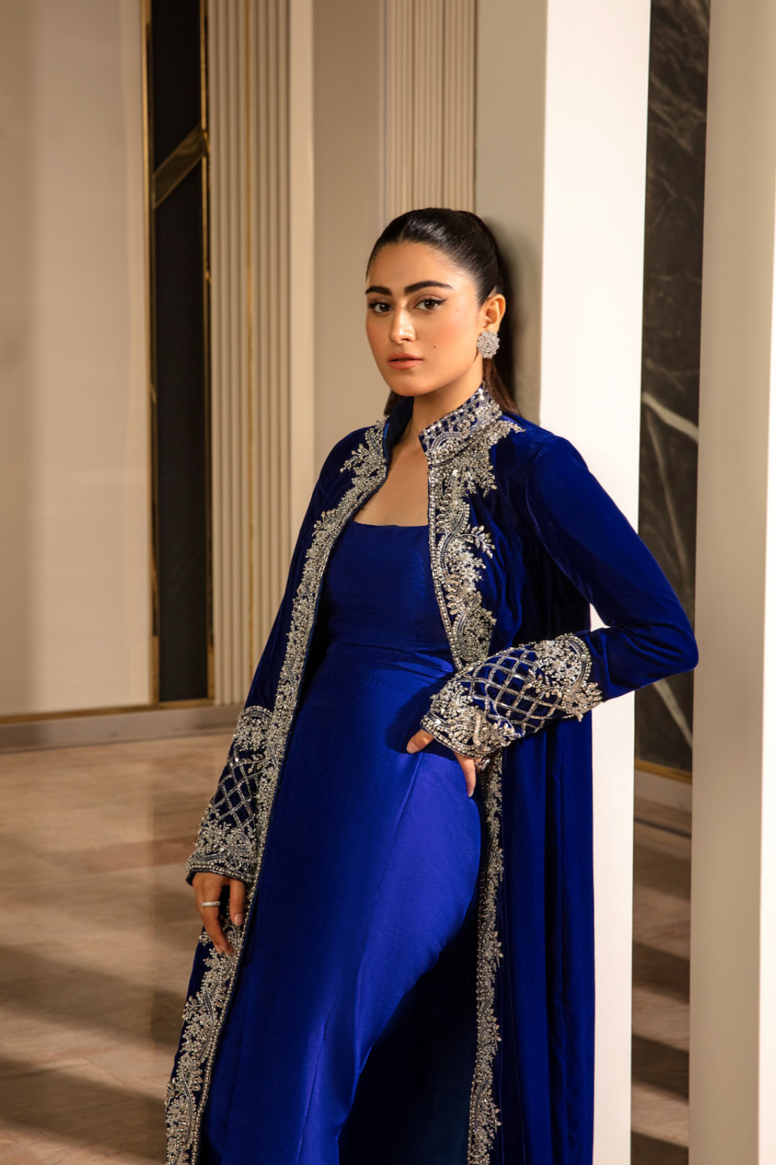 Pakistani Royal Blue Embellished Velvet Slip-Open Gown (2-Piece) - Image 3