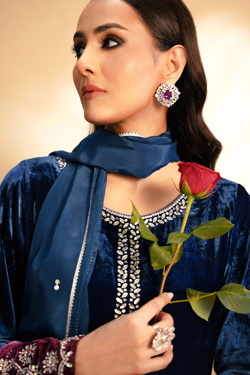 Pakistani Deep Blue Plum Embroidered Velvet Kurta (2-Piece) - Image 4