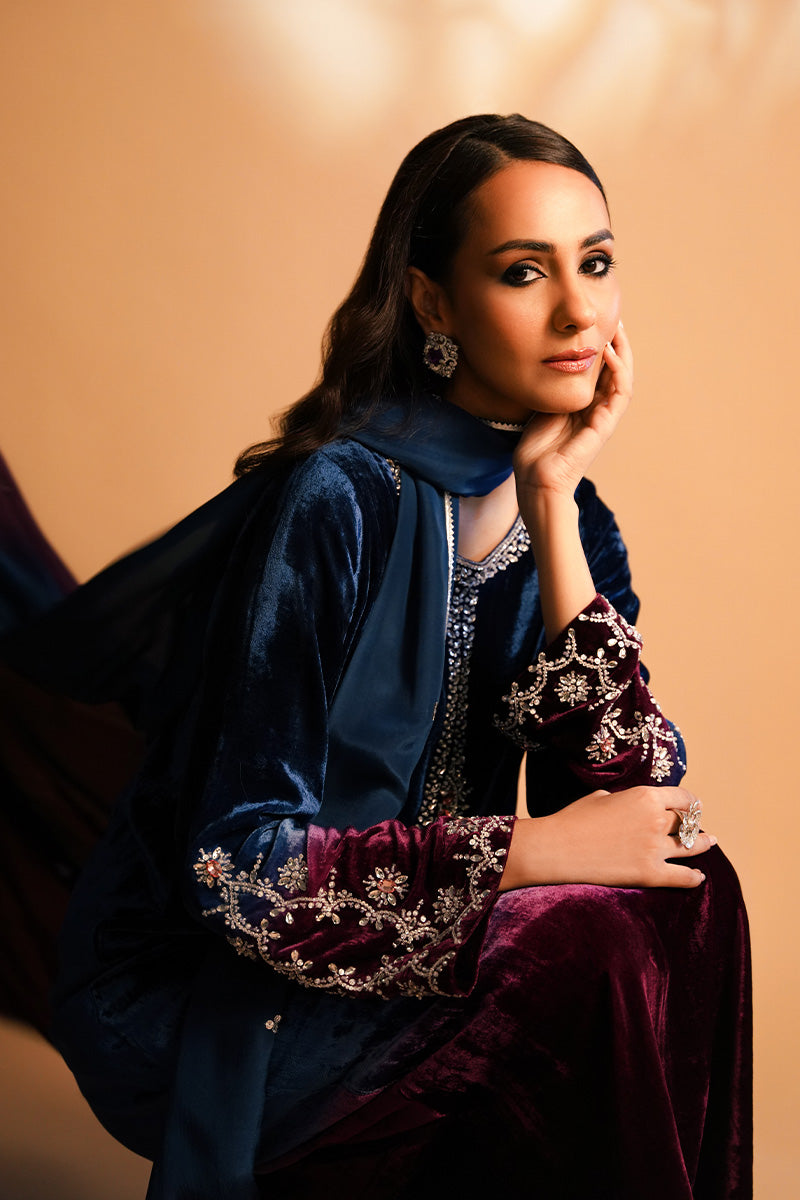 Pakistani Deep Blue Plum Embroidered Velvet Kurta (2-Piece) - Image 8