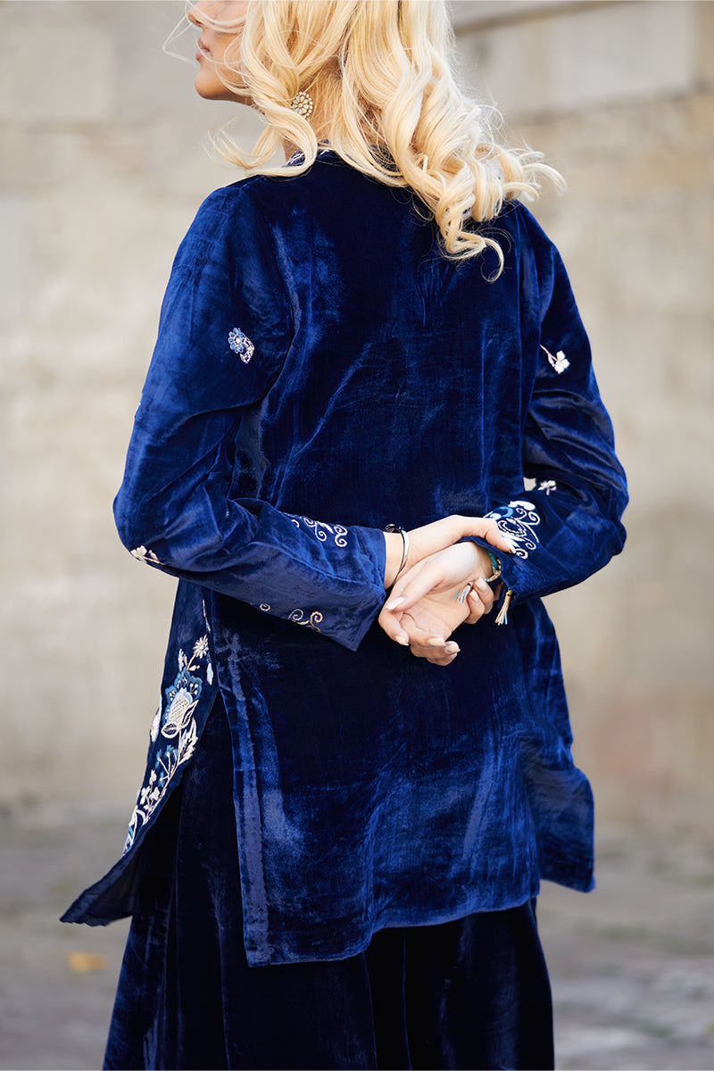 Pakistani Royal Blue Embroidered Velvet & Raw Silk Jacket Pants (2-Piece) - Image 11