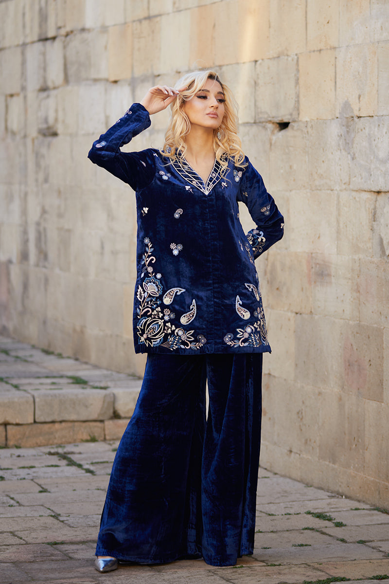 Pakistani Royal Blue Embroidered Velvet & Raw Silk Jacket Pants (2-Piece) - Image 8
