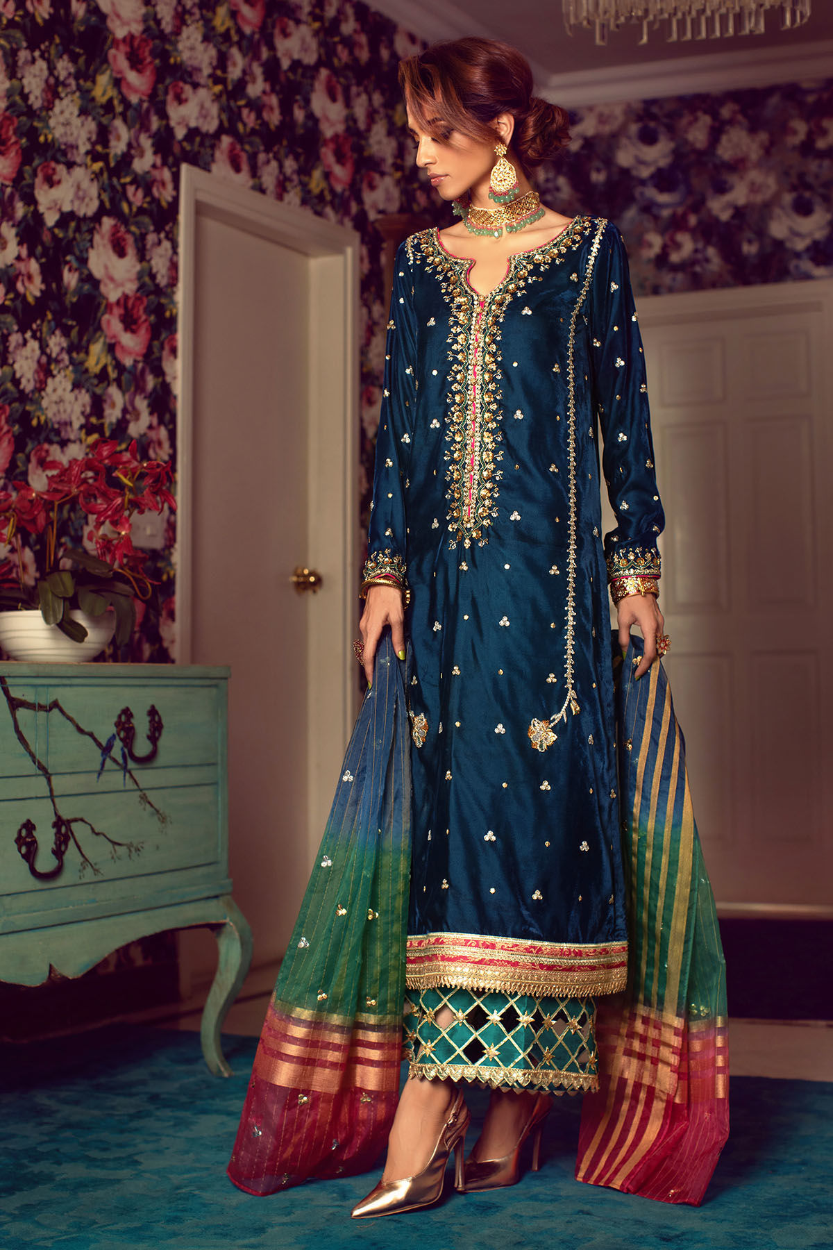 Deep Blue Zardozi Velvet Salwar Kameez (3-Piece) - Image 2