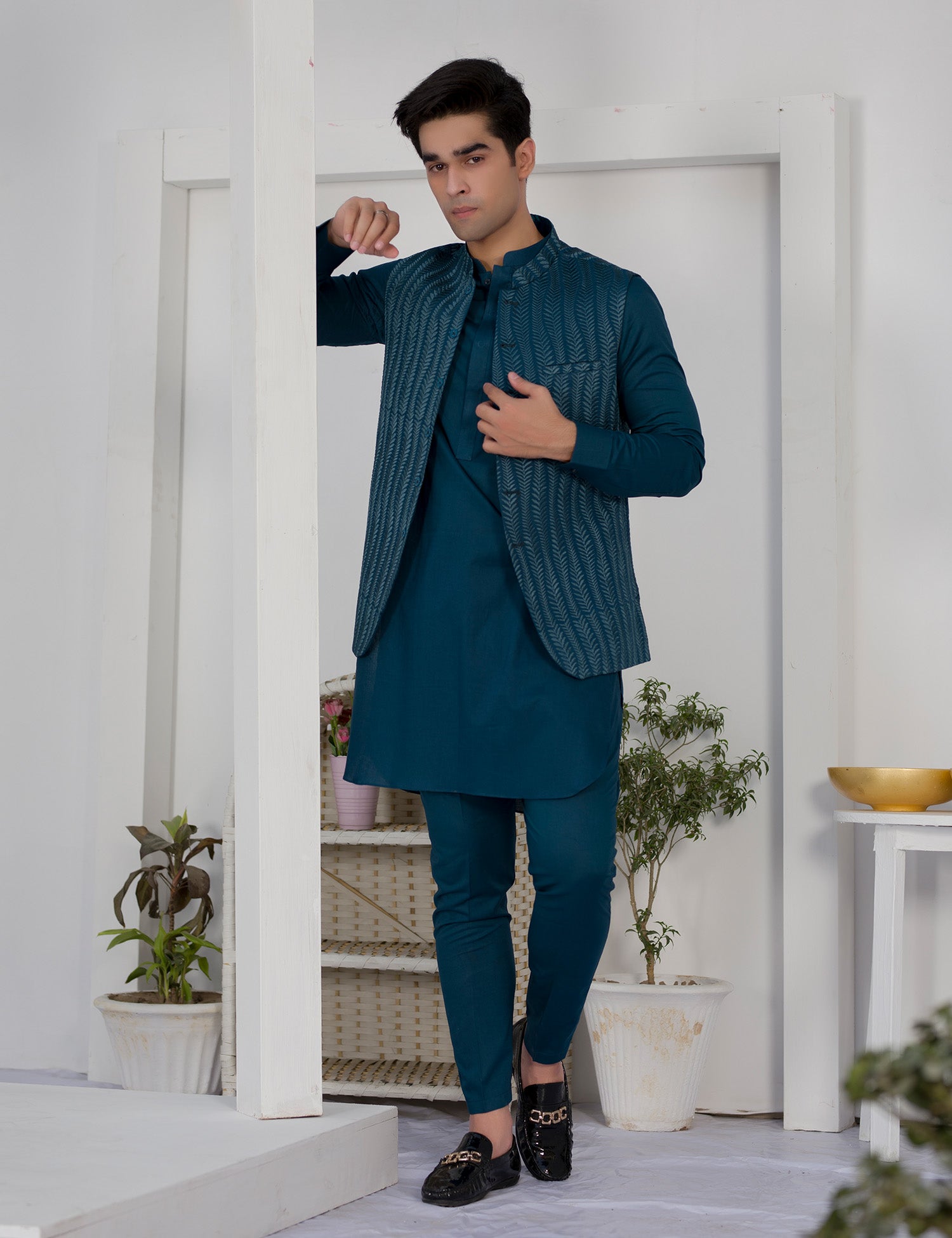 Deep Blue Embroidered Cotton Waistcoat Kurta (3-Piece) - Image 2