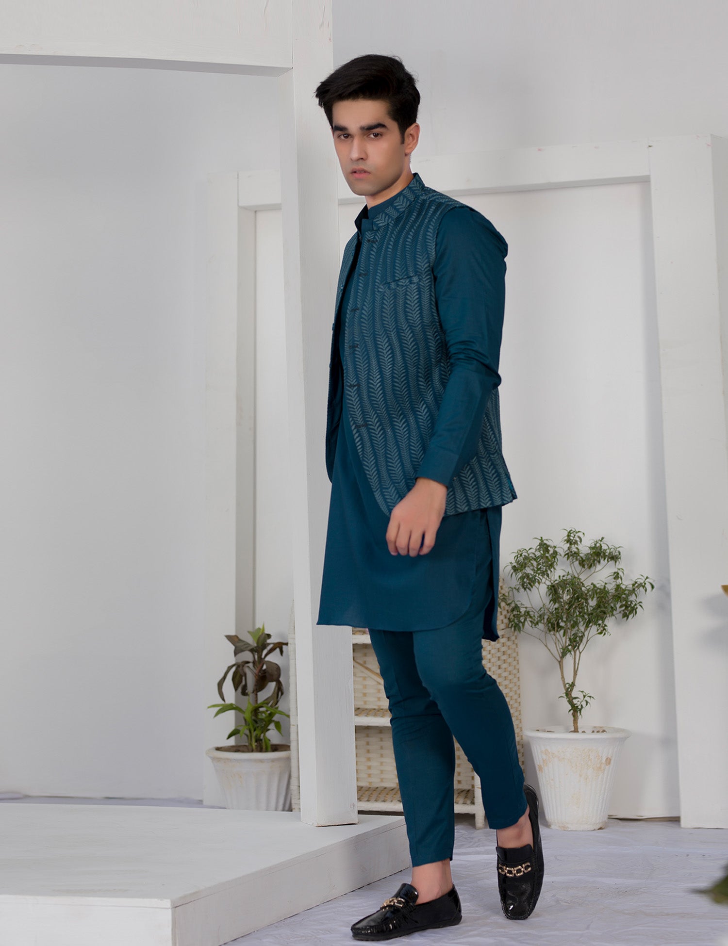 Deep Blue Embroidered Cotton Waistcoat Kurta (3-Piece) - Image 7