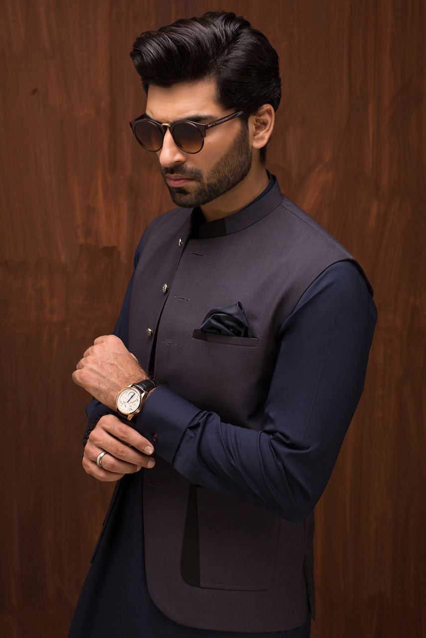 Deep Blue Suiting Fabric Waistcoat Kurta (2-Piece) - Image 2