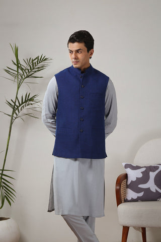 Royal Blue Textured Yarn Dyed Waistcoat Kurta (3-Piece) - Image 3