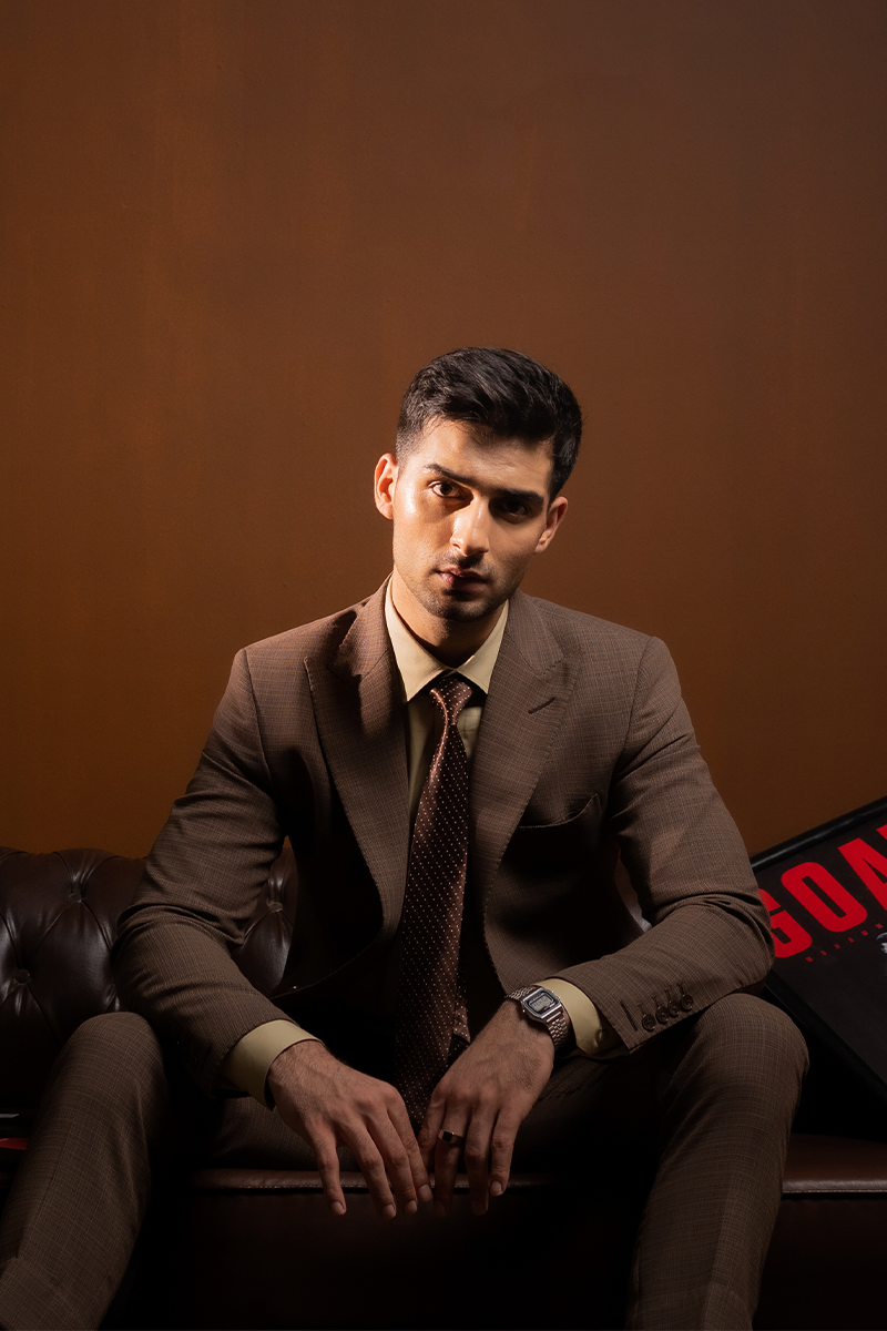 Brown Peak Lapel Wool-Blend 2-Piece Suit - Image 3