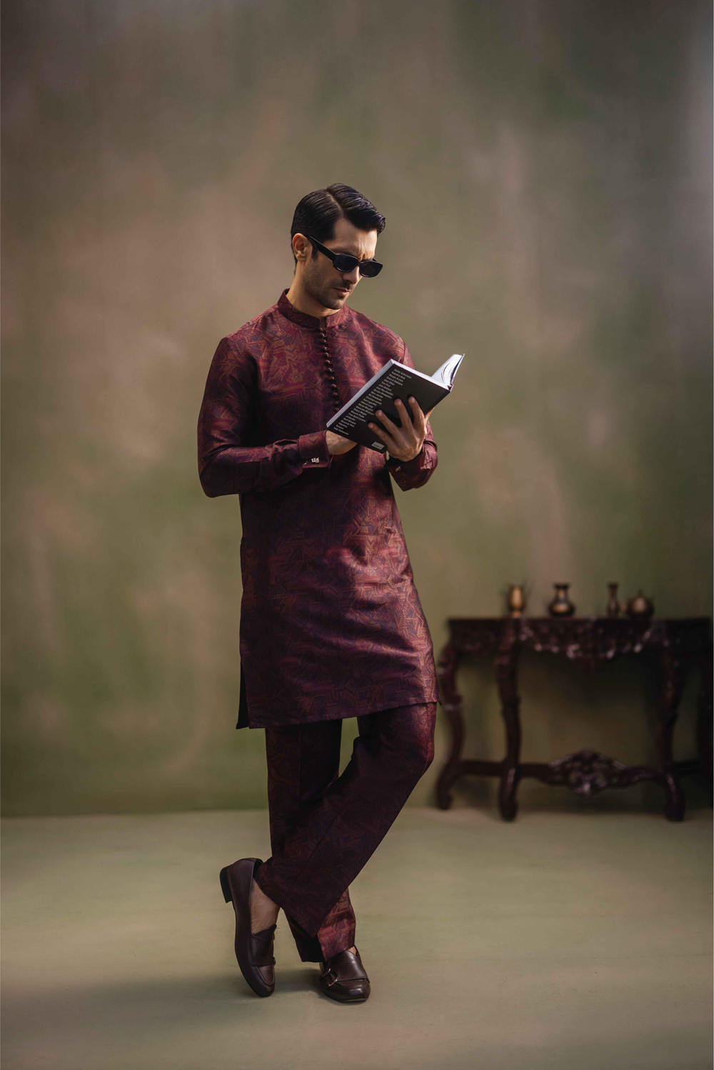 Brown Handworked Jamawar Prince Coat (3-Piece) - Image 4