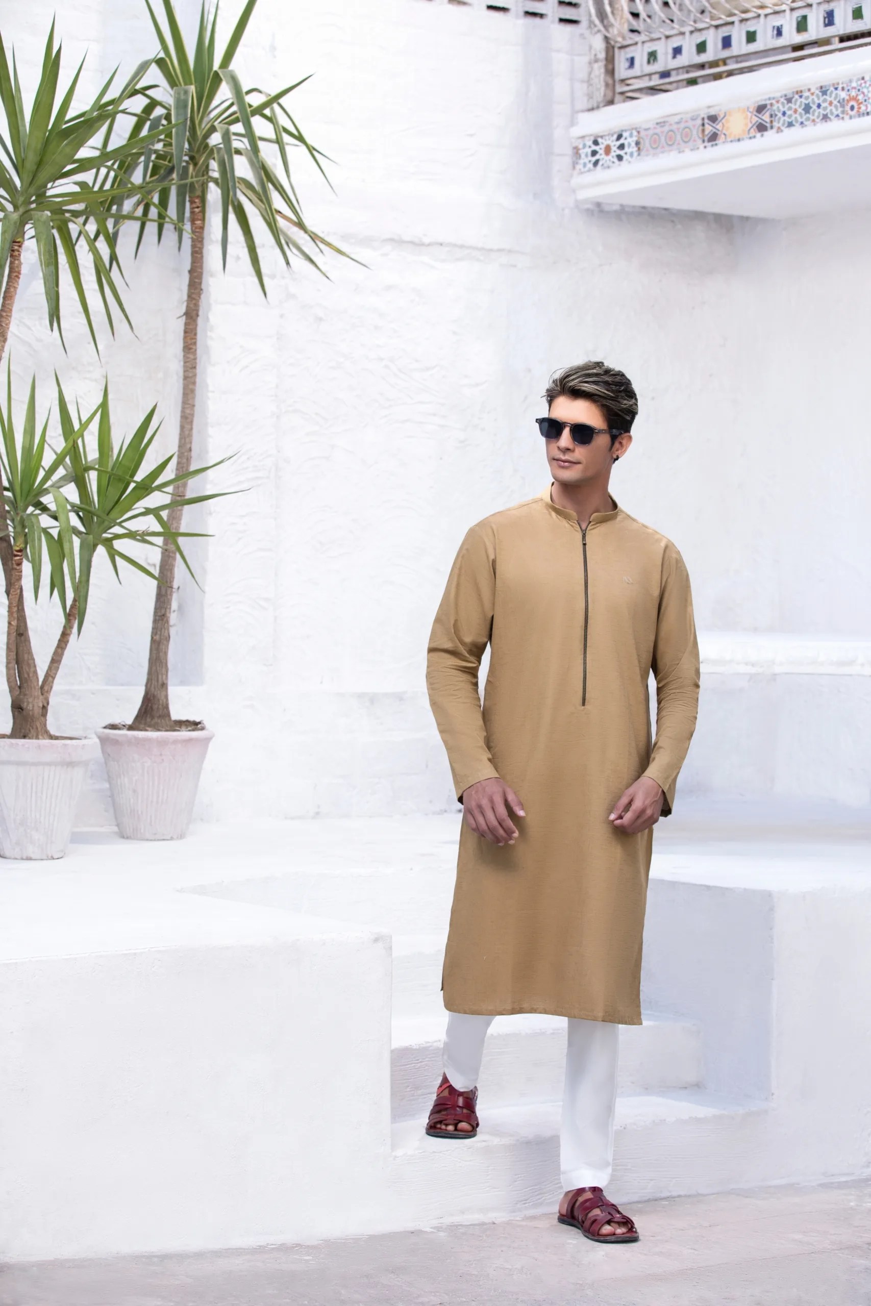 Camel Brown Solid Cotton Blend Kurta (2-Piece) - Image 4