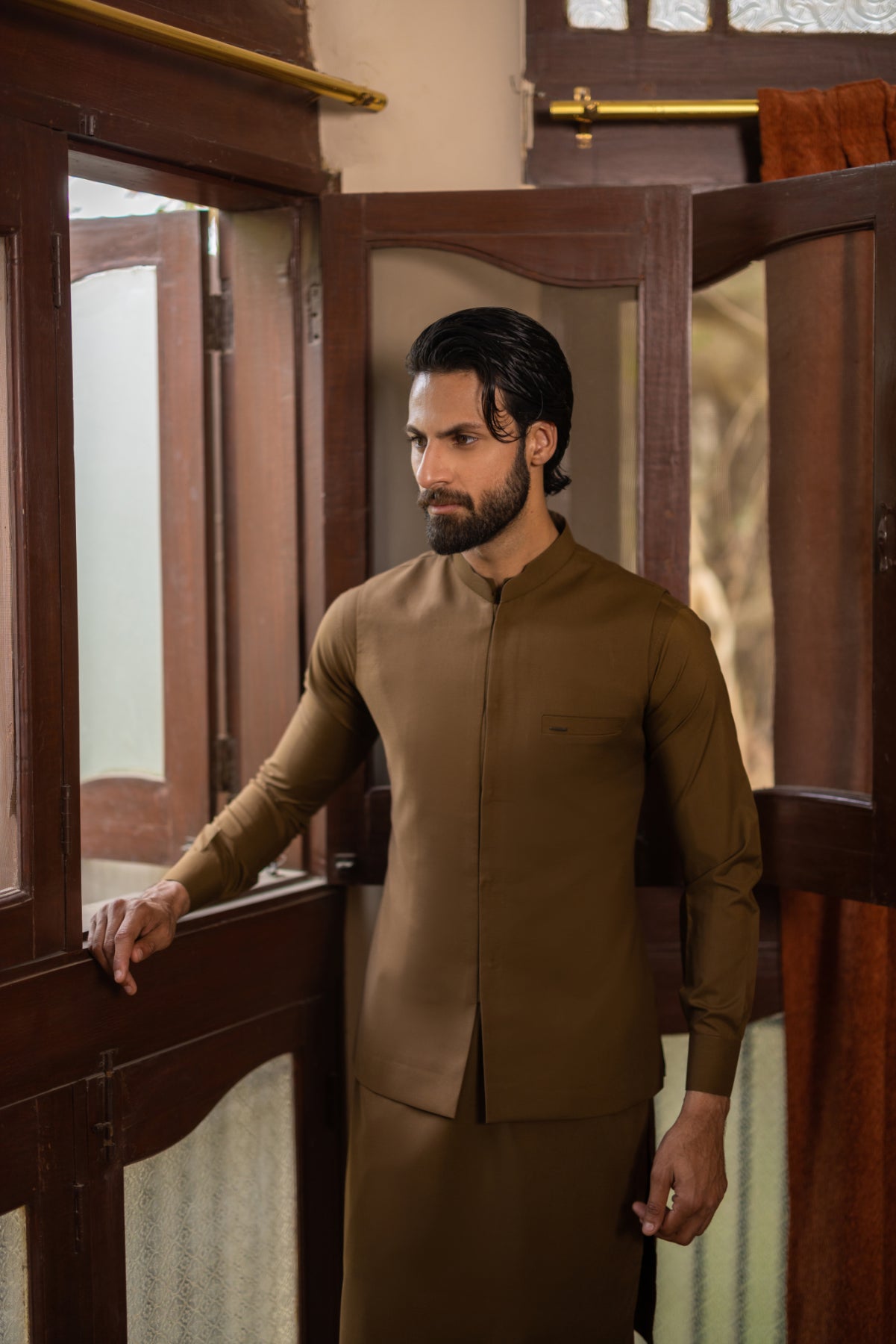 Brown Cotton Blend Kurta Pajama (2-Piece) - Image 1