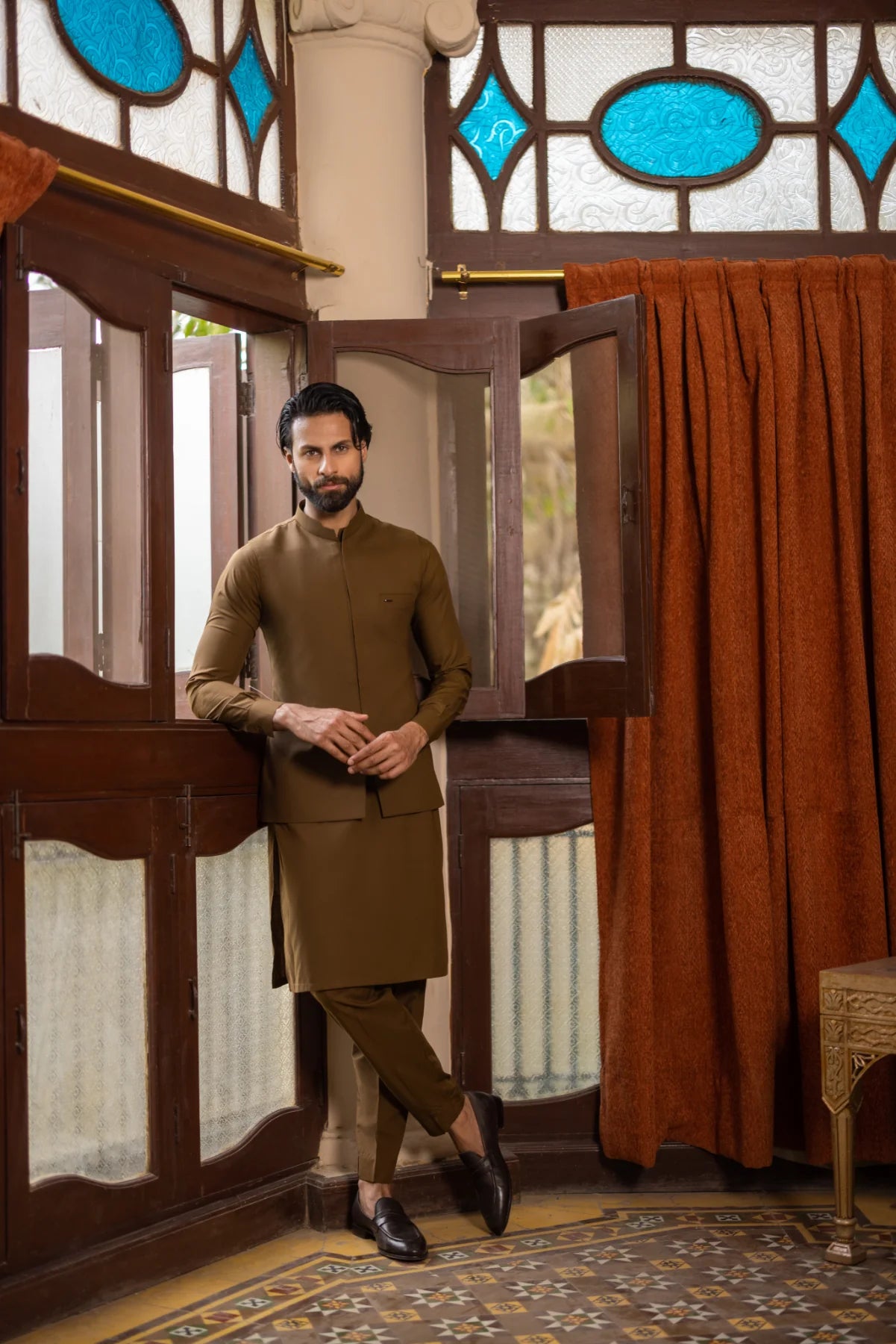 Brown Cotton Blend Kurta Pajama (2-Piece) - Image 2