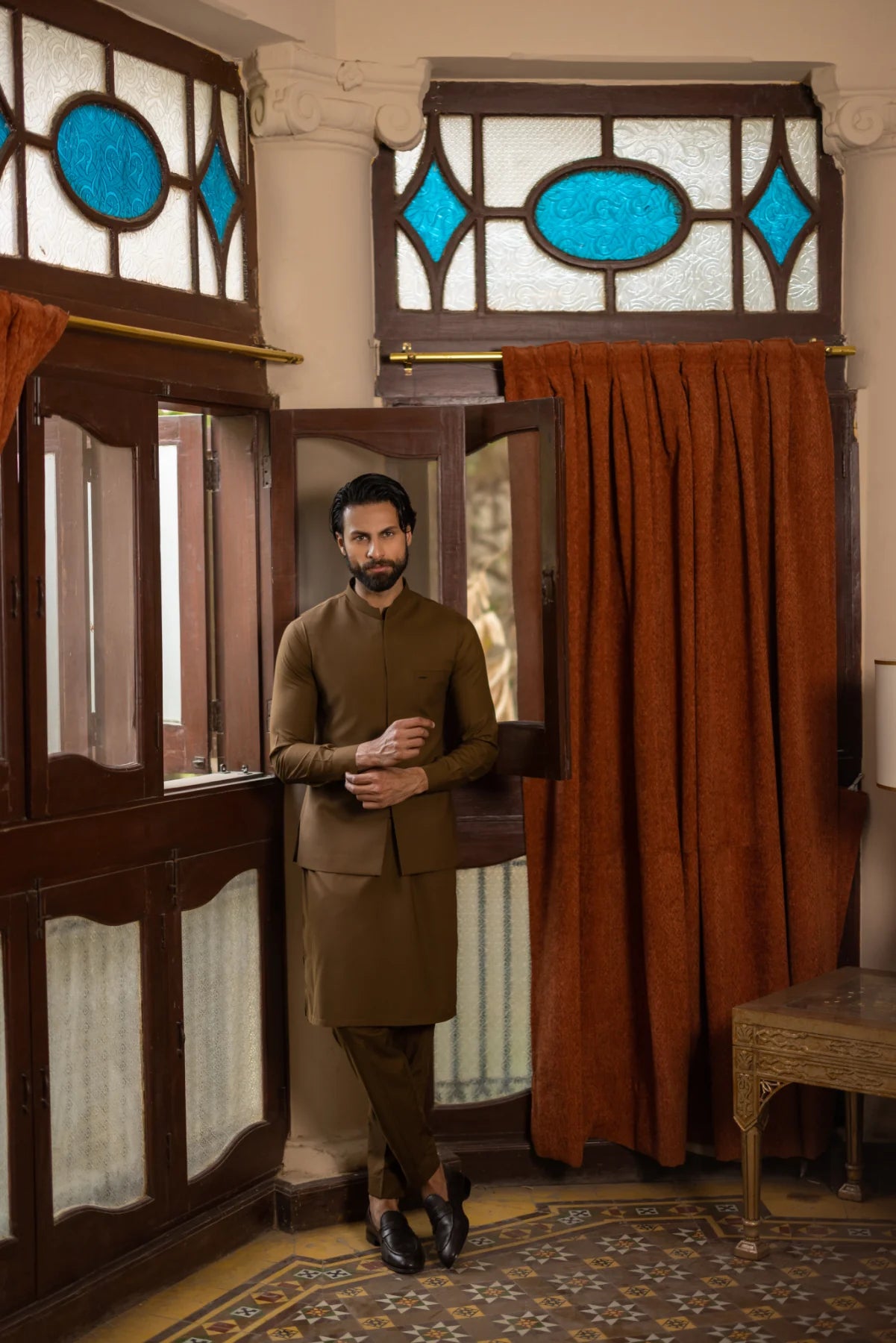 Brown Cotton Blend Kurta Pajama (2-Piece) - Image 3