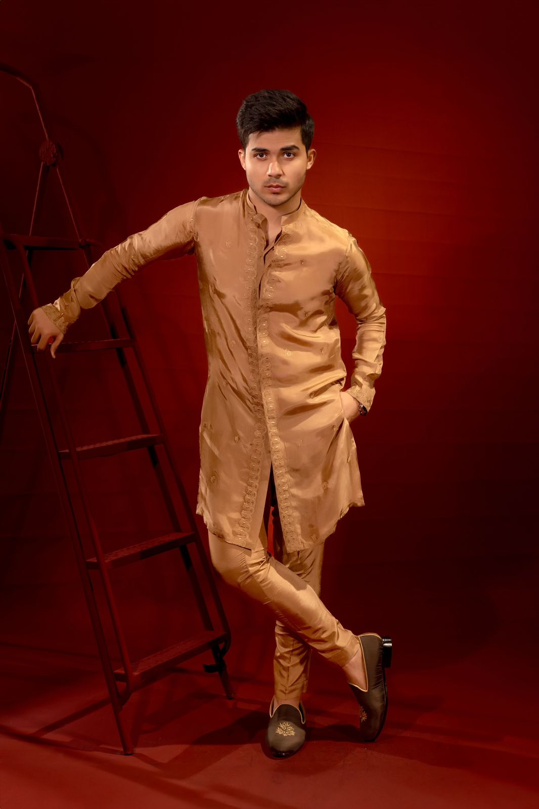 Brown Embroidered Silk Kurta Pajama (2-Piece) - Image 1