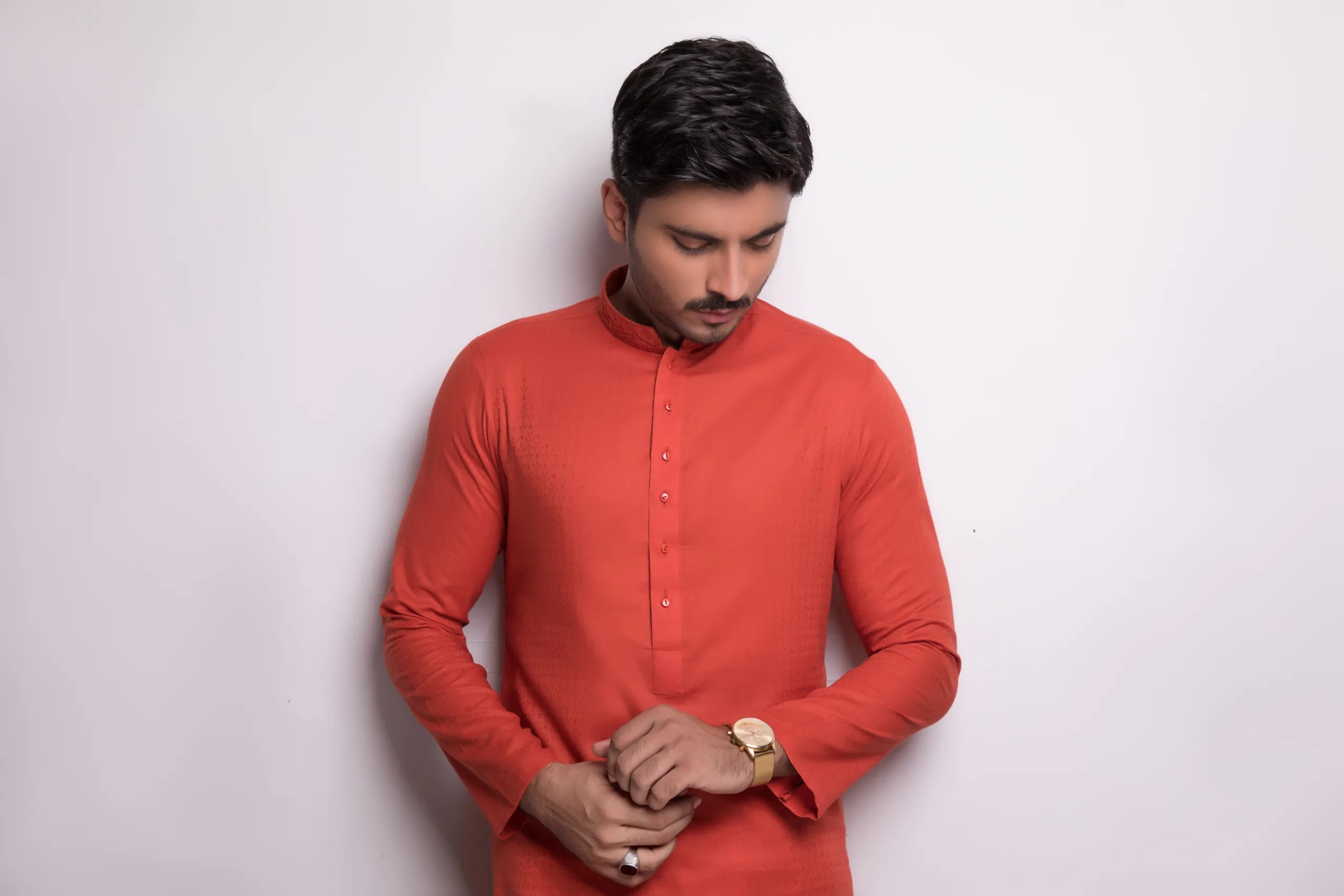 Rust Self-Textured Kurta Pajama (2-Piece) - Image 2