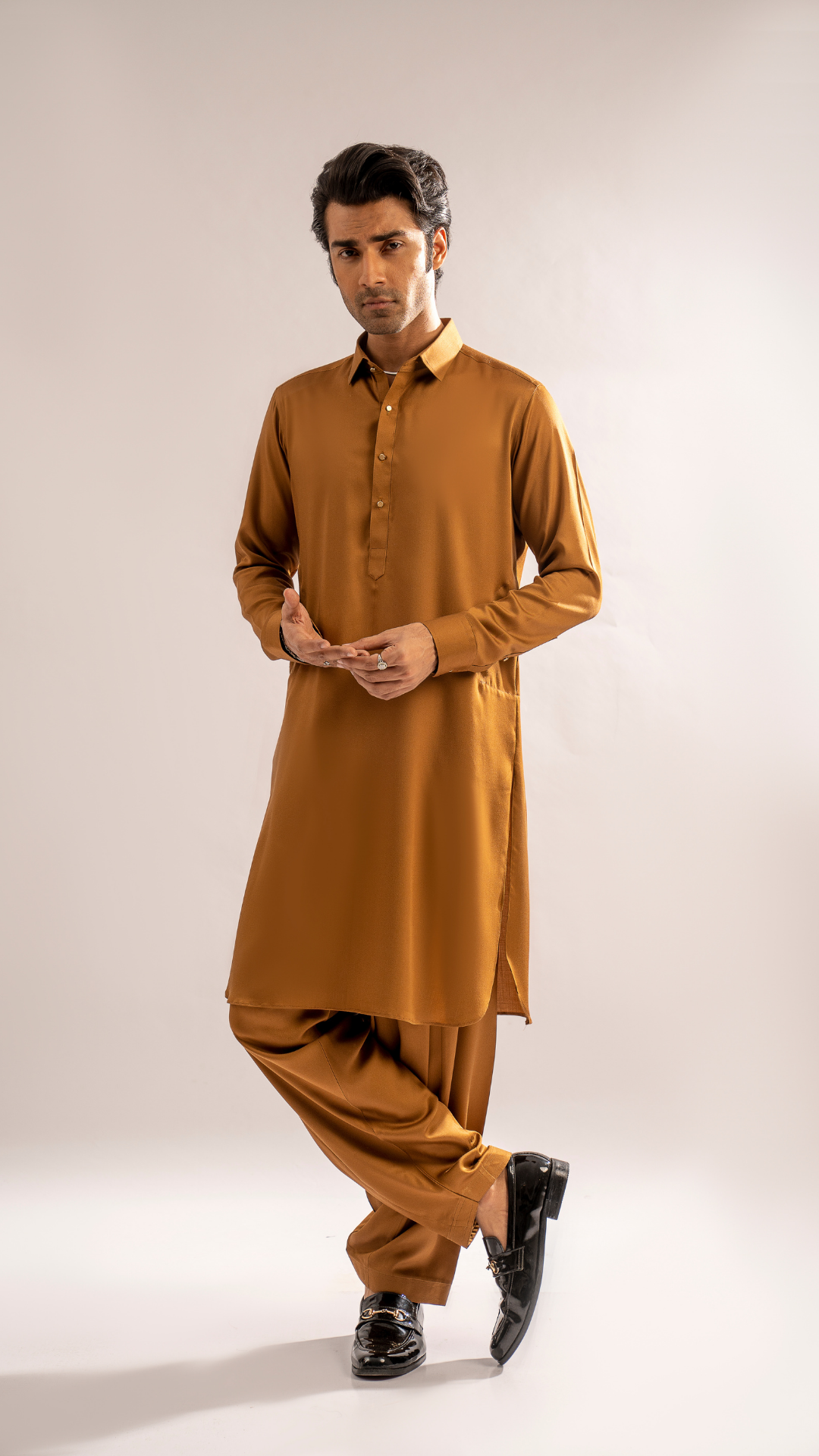 Rust Brown Plain Synthetic Blend Kurta Pajama (2-Piece) - Image 5