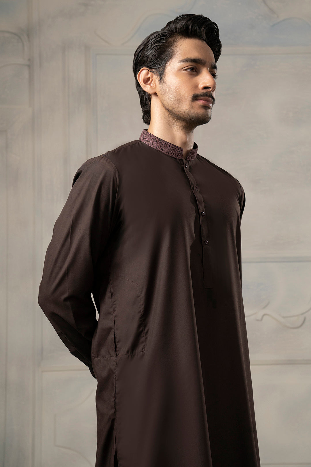 Brown Embroidered Blended Fabric Shalwar Kameez (2-Piece) - Image 8