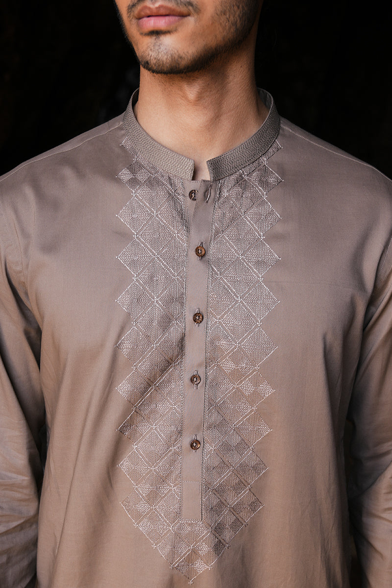 Brown Geometric Embroidered Cotton Kurta Pajama (2-Piece) - Image 2