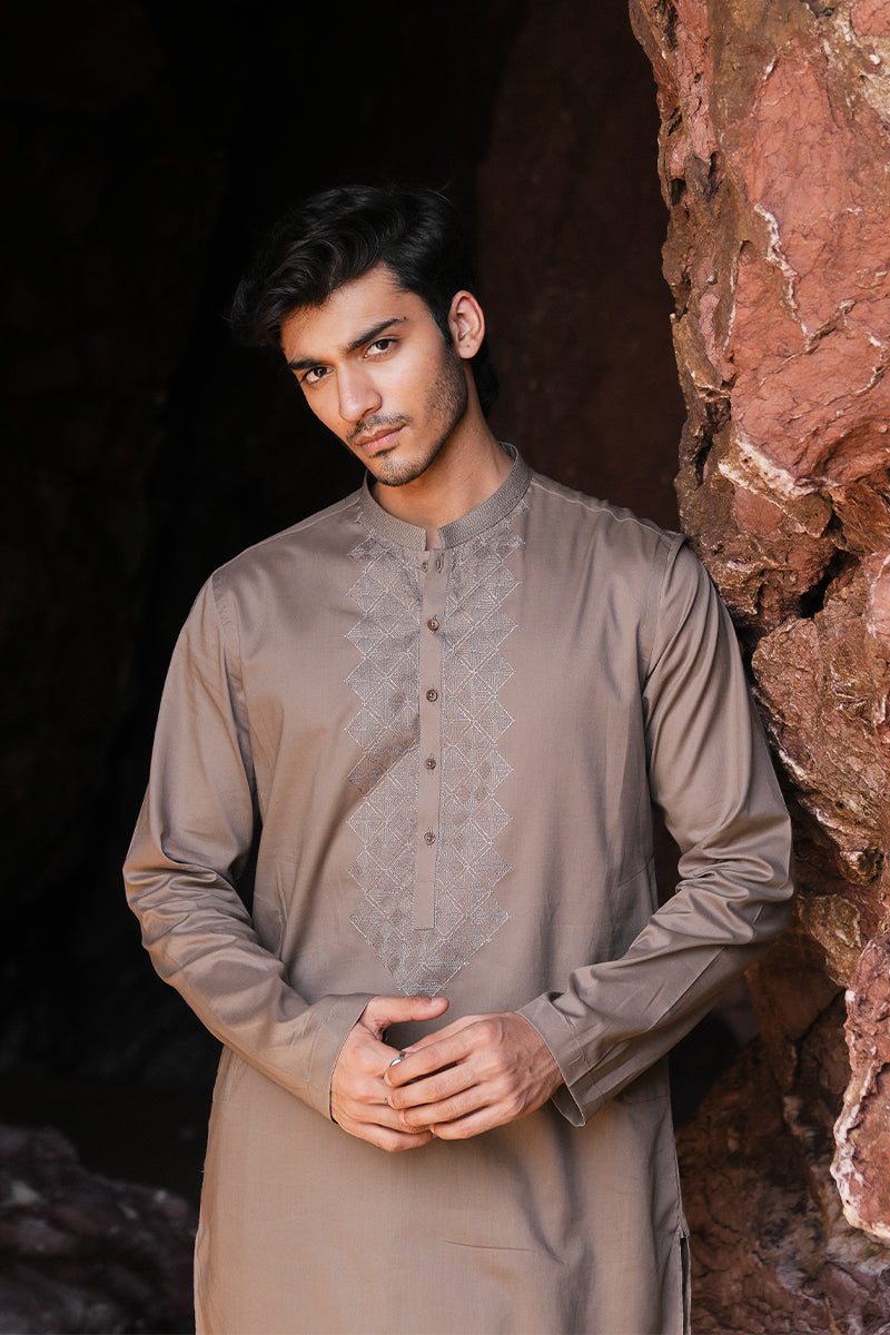 Brown Geometric Embroidered Cotton Kurta Pajama (2-Piece) - Image 3