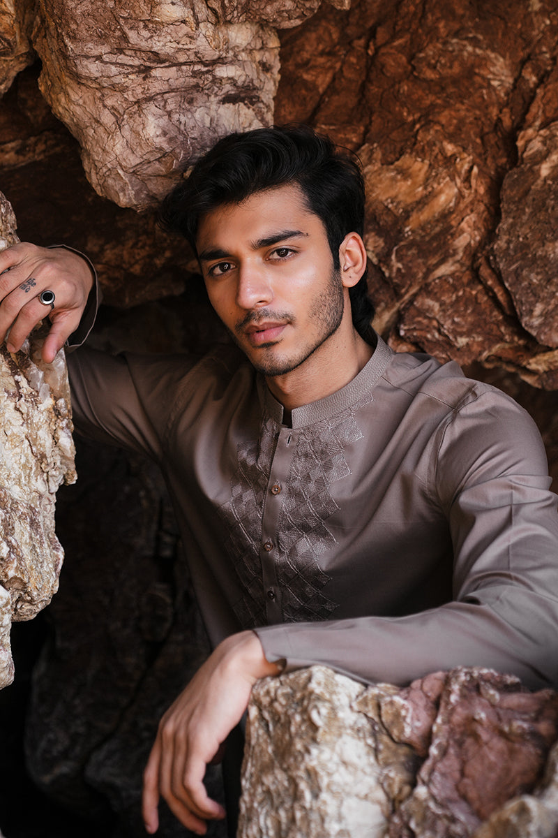 Brown Geometric Embroidered Cotton Kurta Pajama (2-Piece) - Image 6