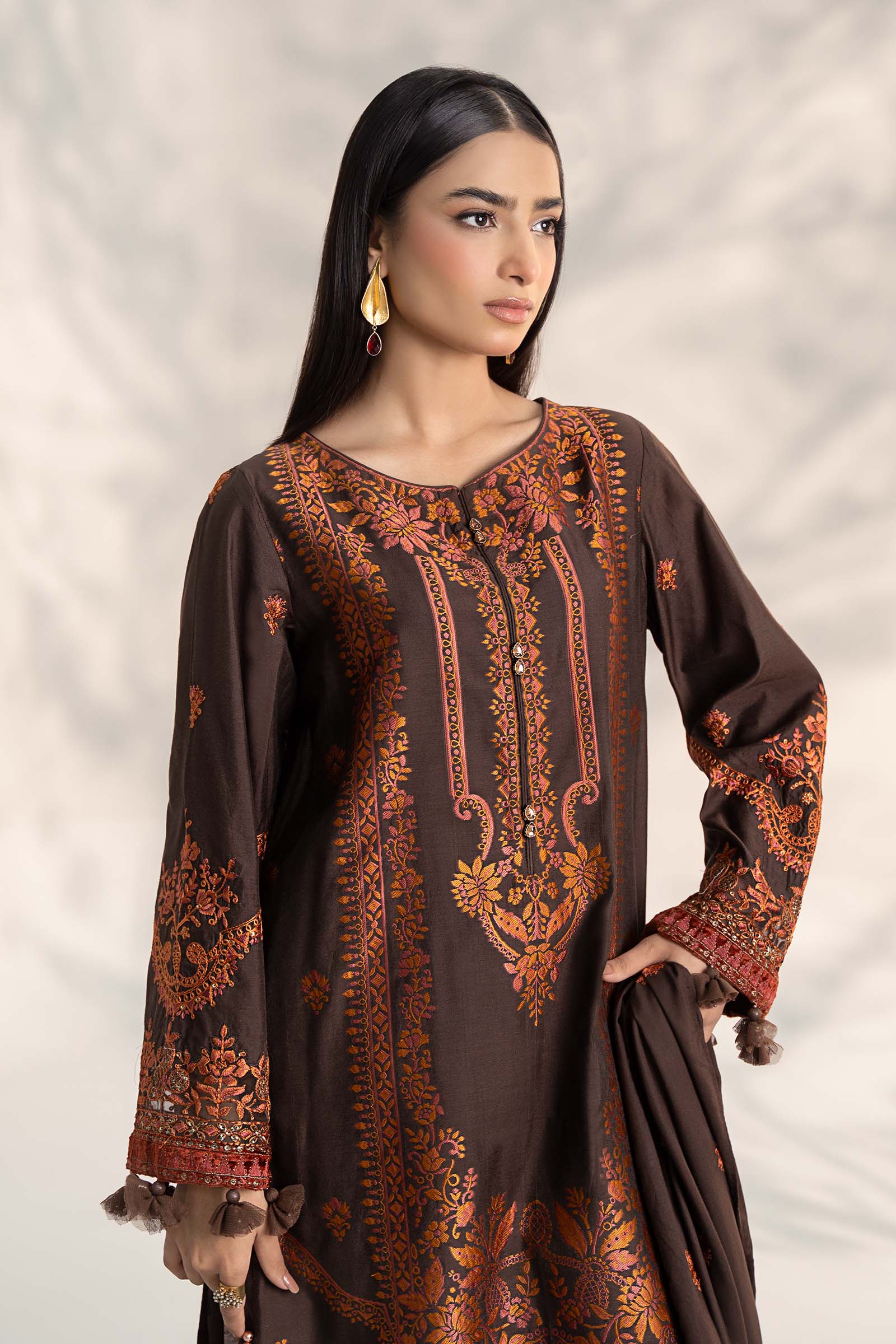 Pakistani Brown Embroidered Jacquard & Linen 3-Piece Suit - Image 2
