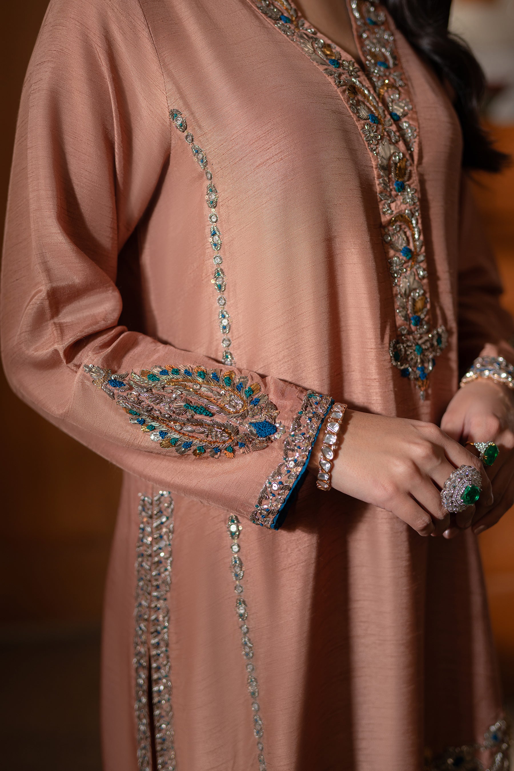 Pakistani Mocha Mousse Ganga Jamni Raw Silk Salwar Kameez (3-Piece) - Image 3