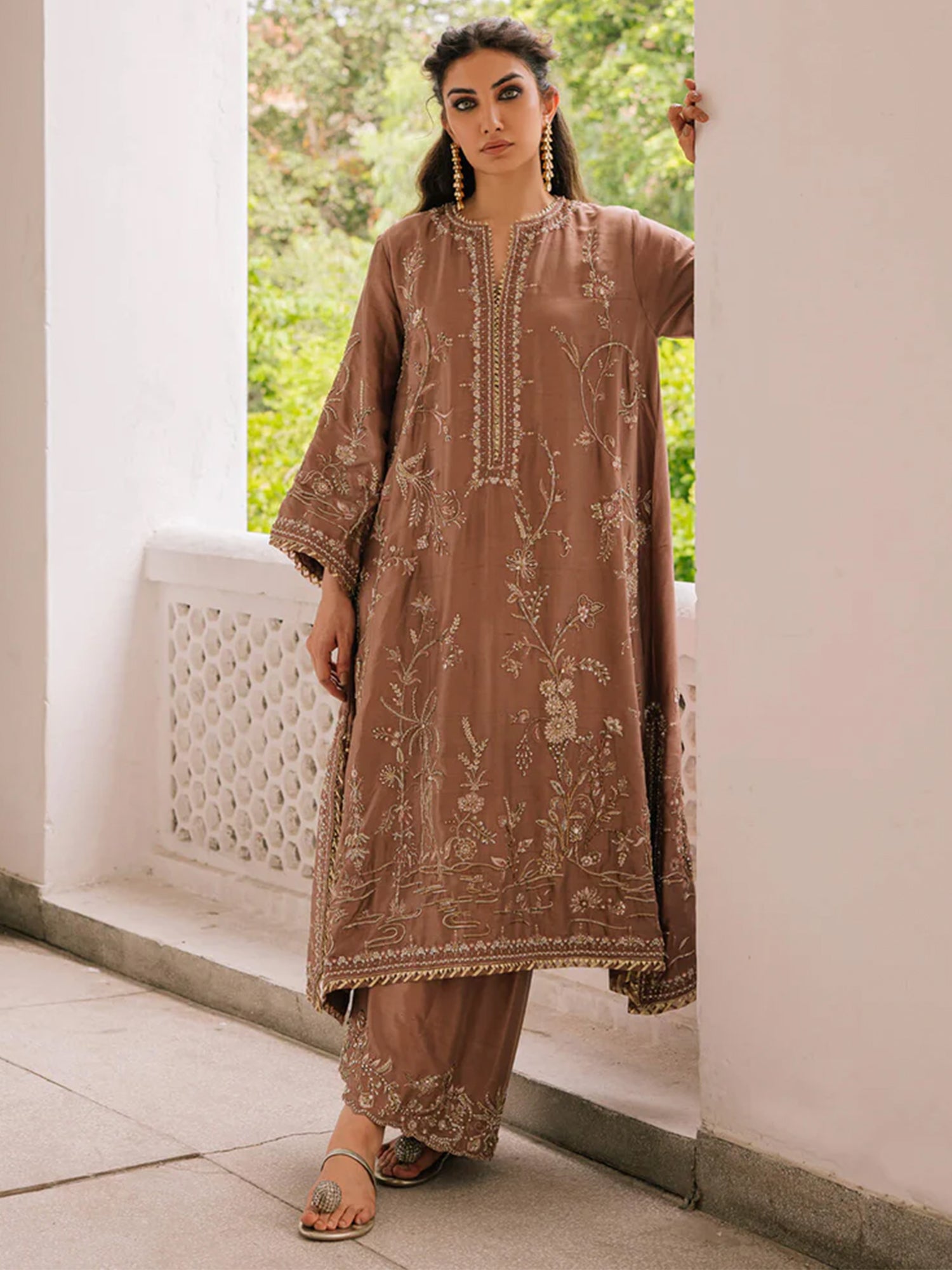 Rosy Brown Resham & Zardozi Raw Silk Kurta (2-Piece) - Image 1