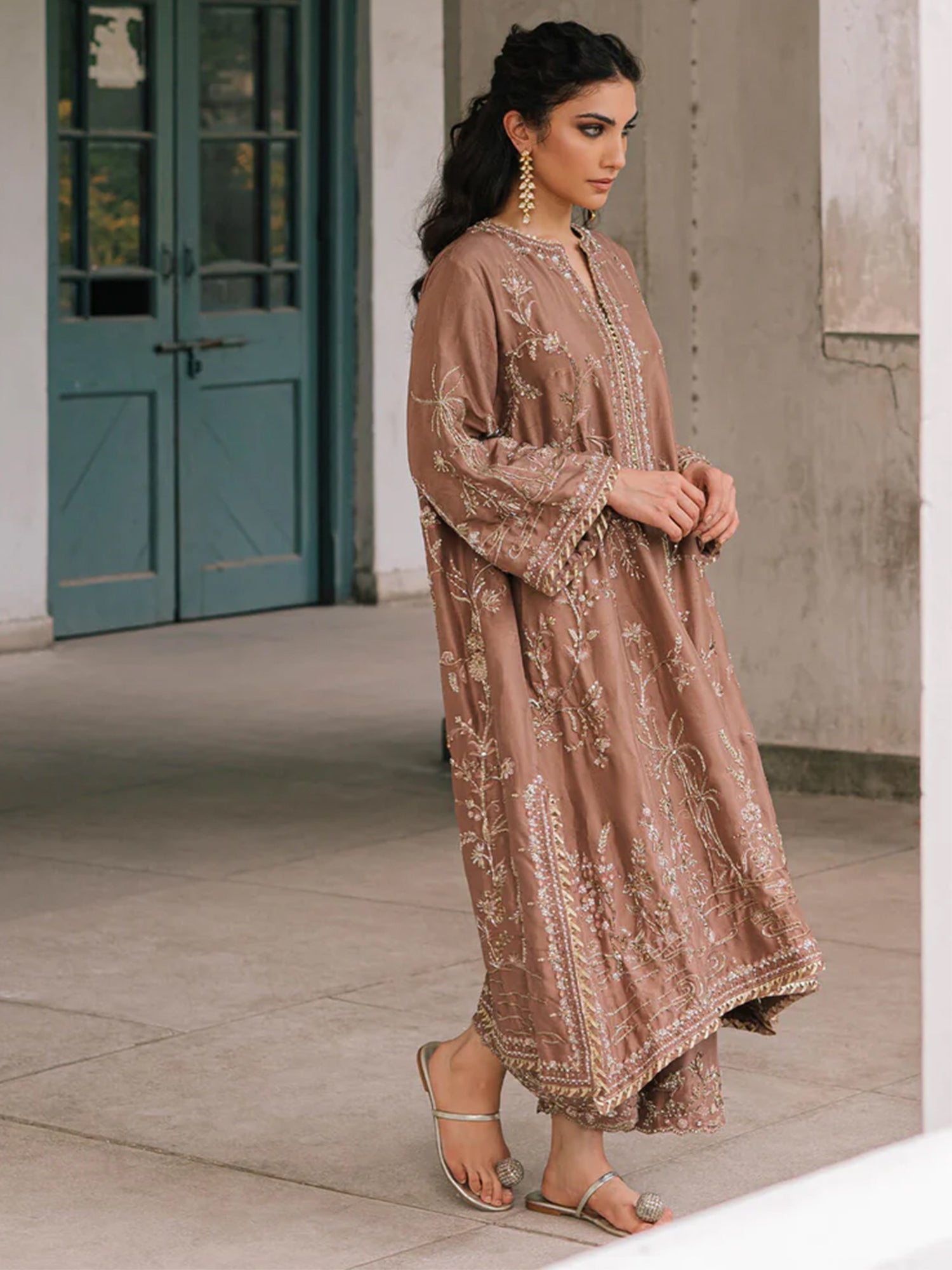 Rosy Brown Resham & Zardozi Raw Silk Kurta (2-Piece) - Image 3