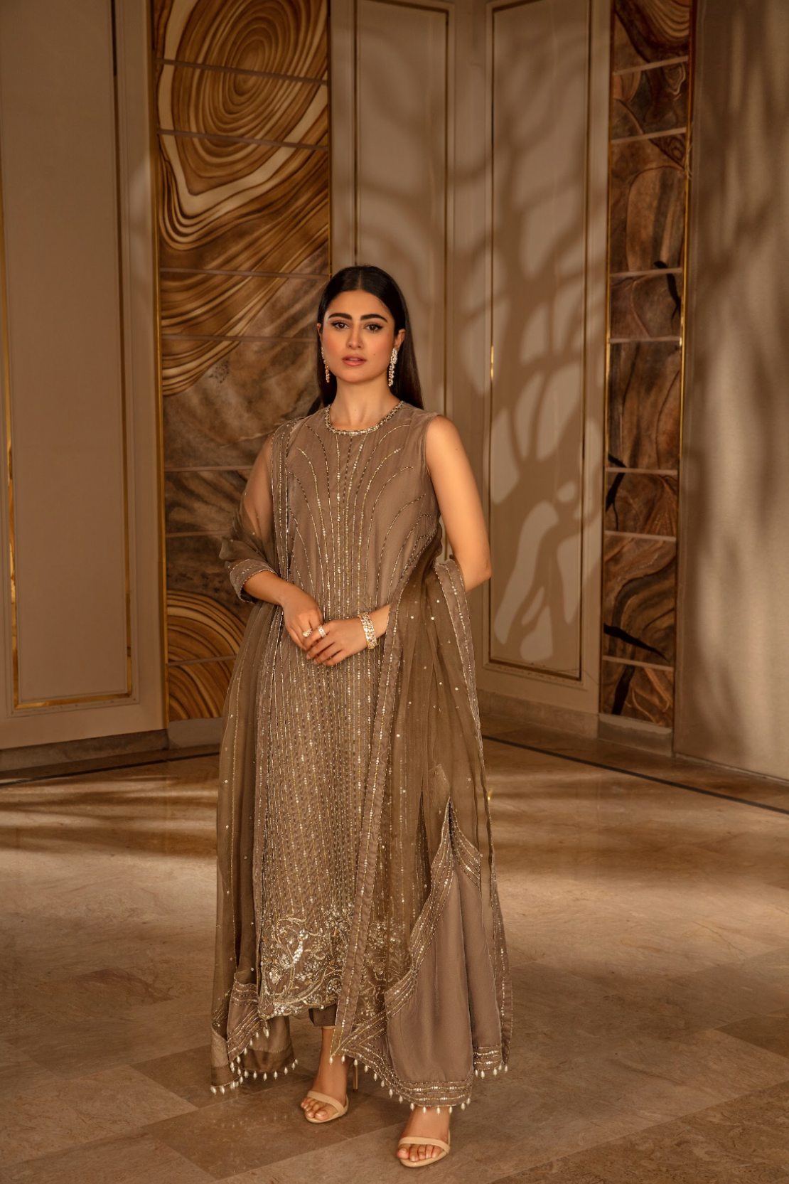 Pakistani Brown Ganga Jamni Velvet Salwar Kameez (3-Piece) - Image 7