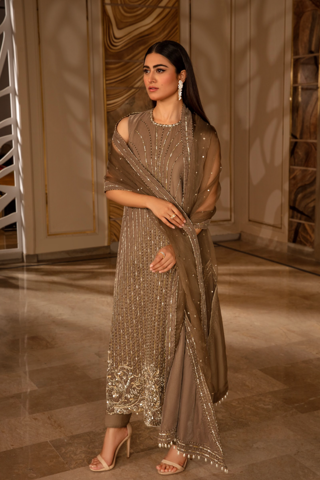 Pakistani Brown Ganga Jamni Velvet Salwar Kameez (3-Piece) - Image 9