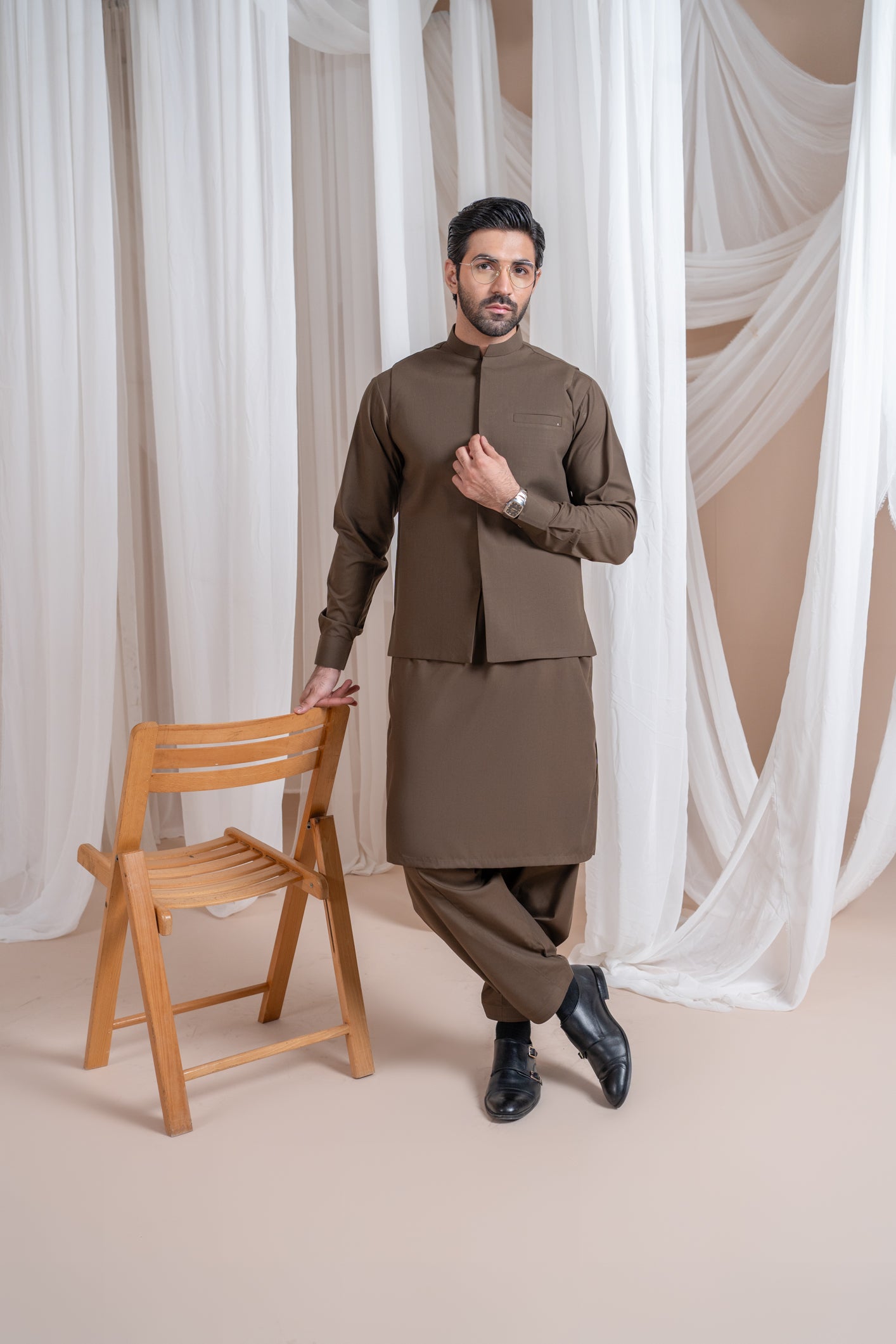 Light Brown Luxury Blended Waistcoat Kurta Set (3-Piece) - Image 2