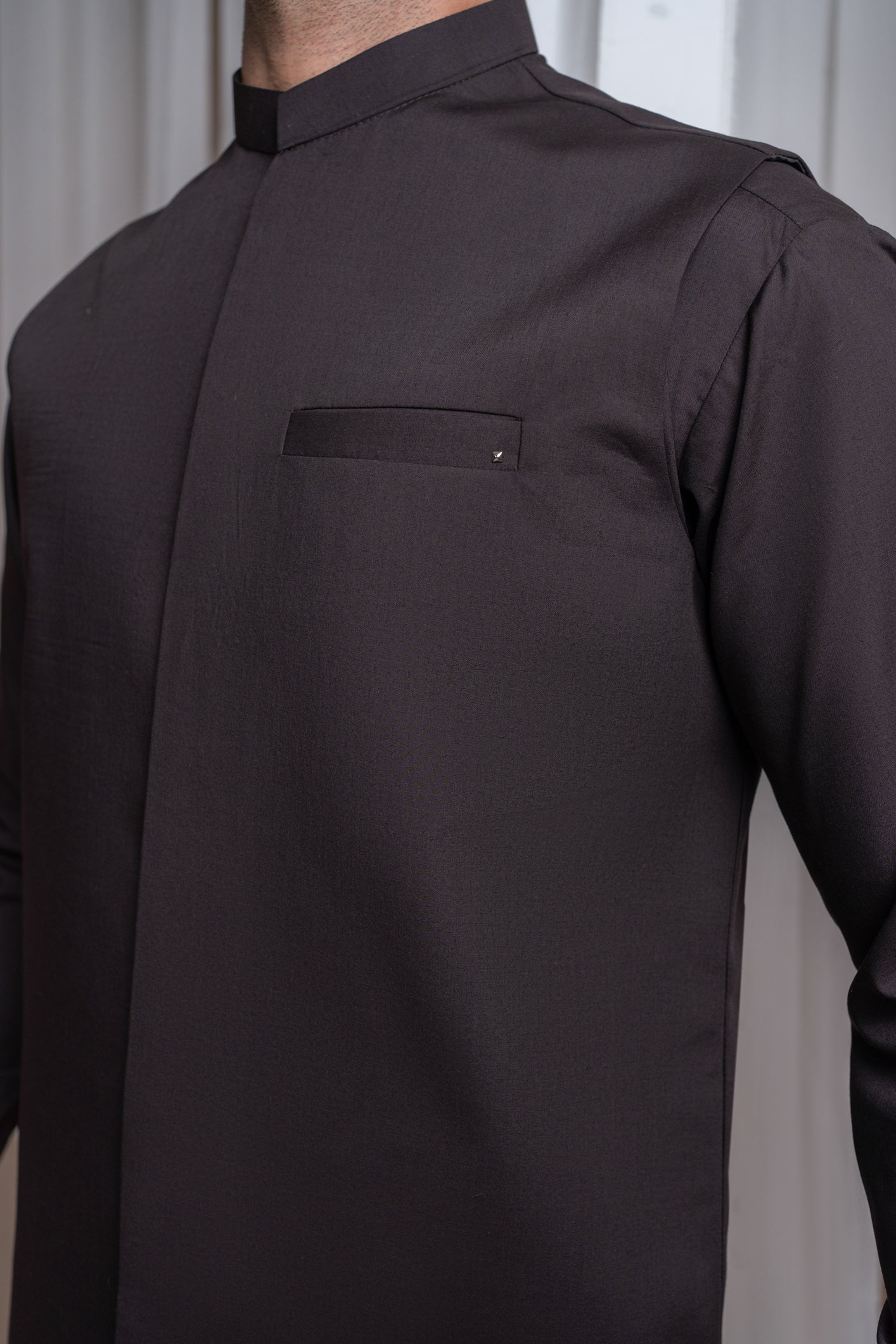 Dark Brown Blended Waistcoat Kurta Set (3-Piece) - Image 4