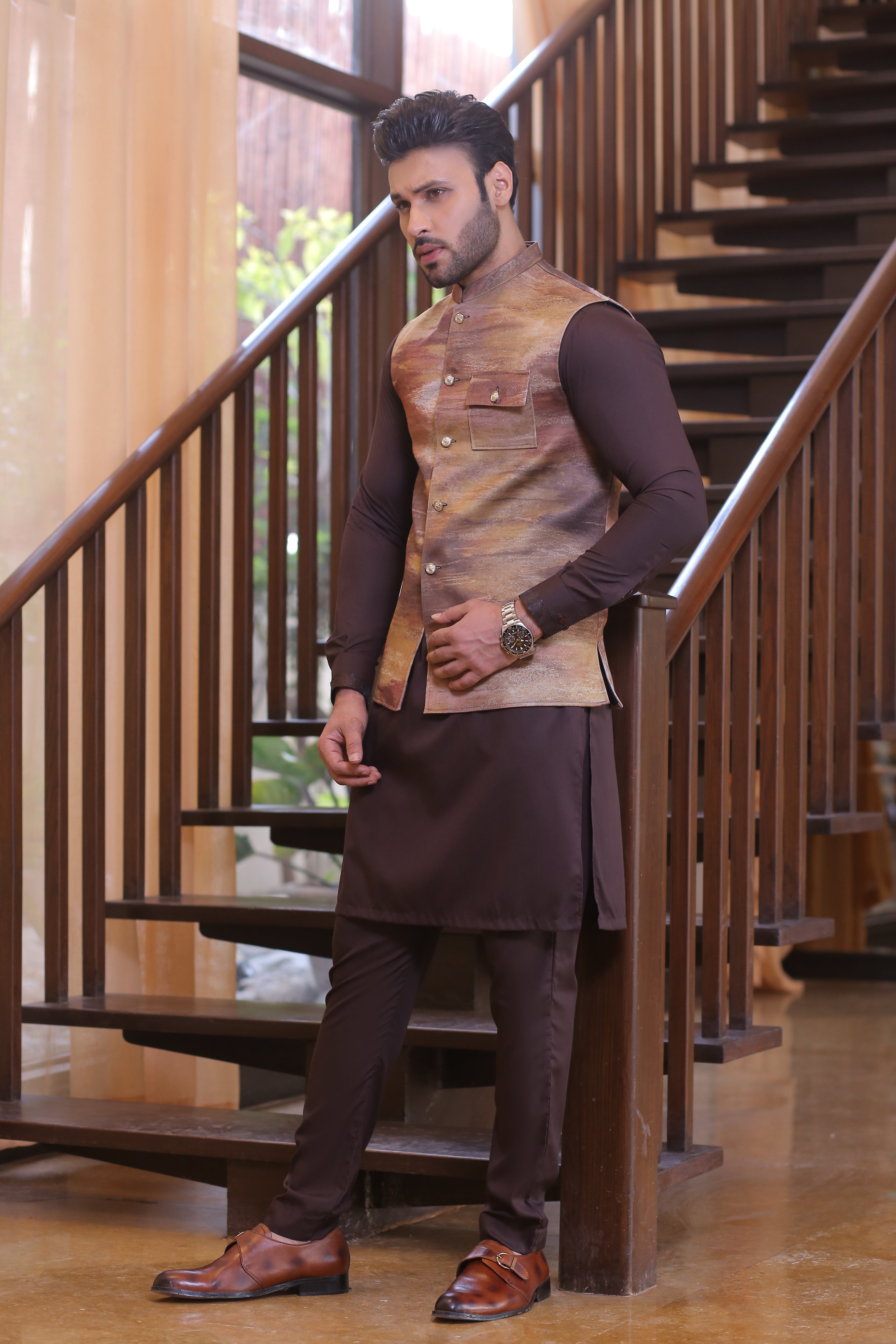 Brown Textured Leather Waistcoat (3-Piece) - Image 3