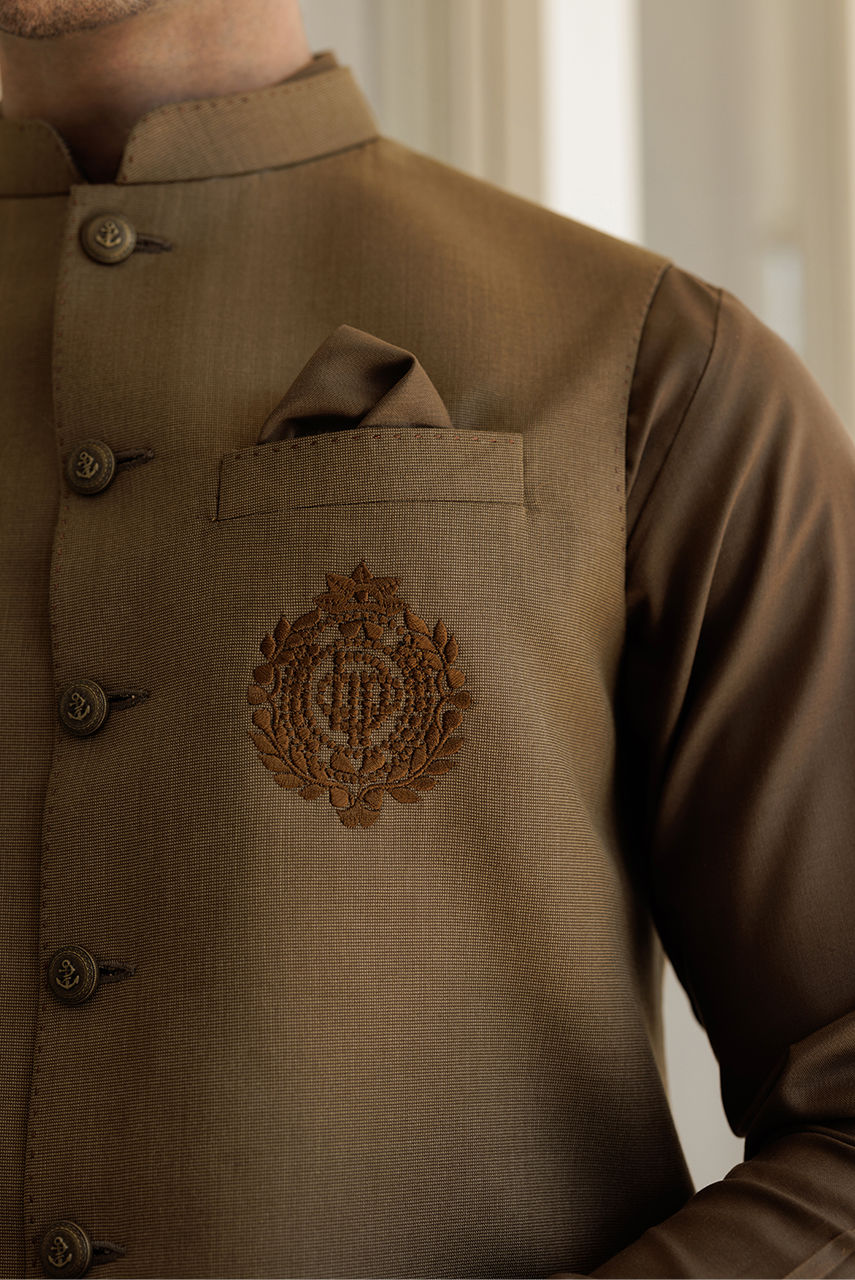 Brown Thread Embroidered Suiting Waistcoat (1-Pc) - Image 4