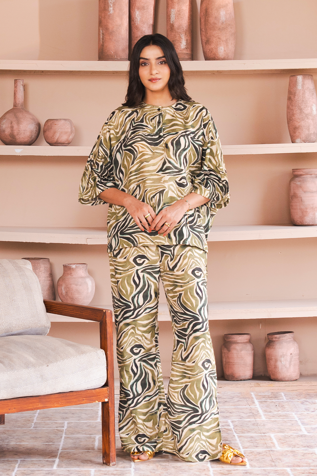 Brown Suiting Waistcoat Kurta Set (3-Piece) - Image 3