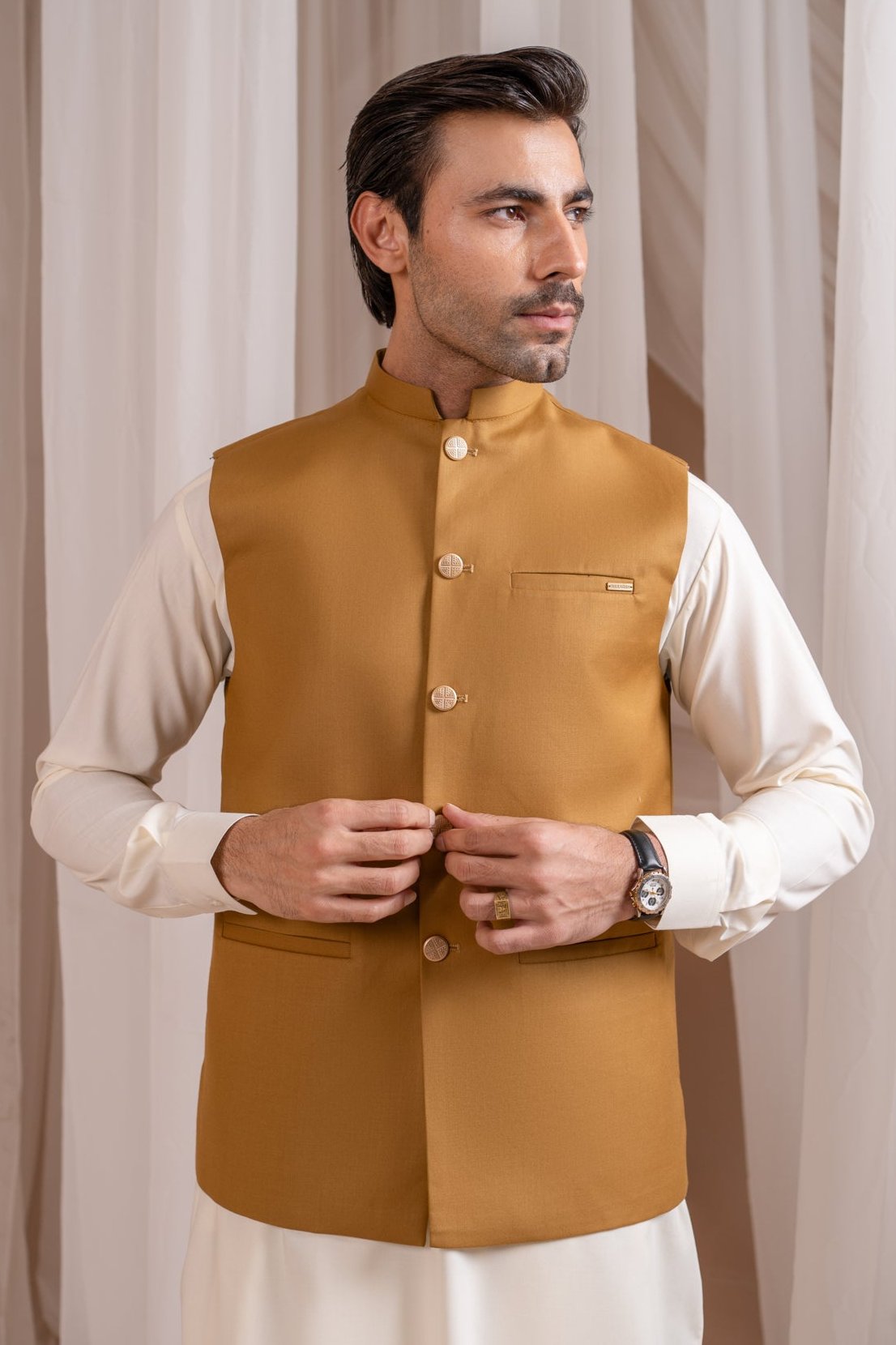 Camel Suiting Straight-Cut Waistcoat (1-Pc) - Image 1