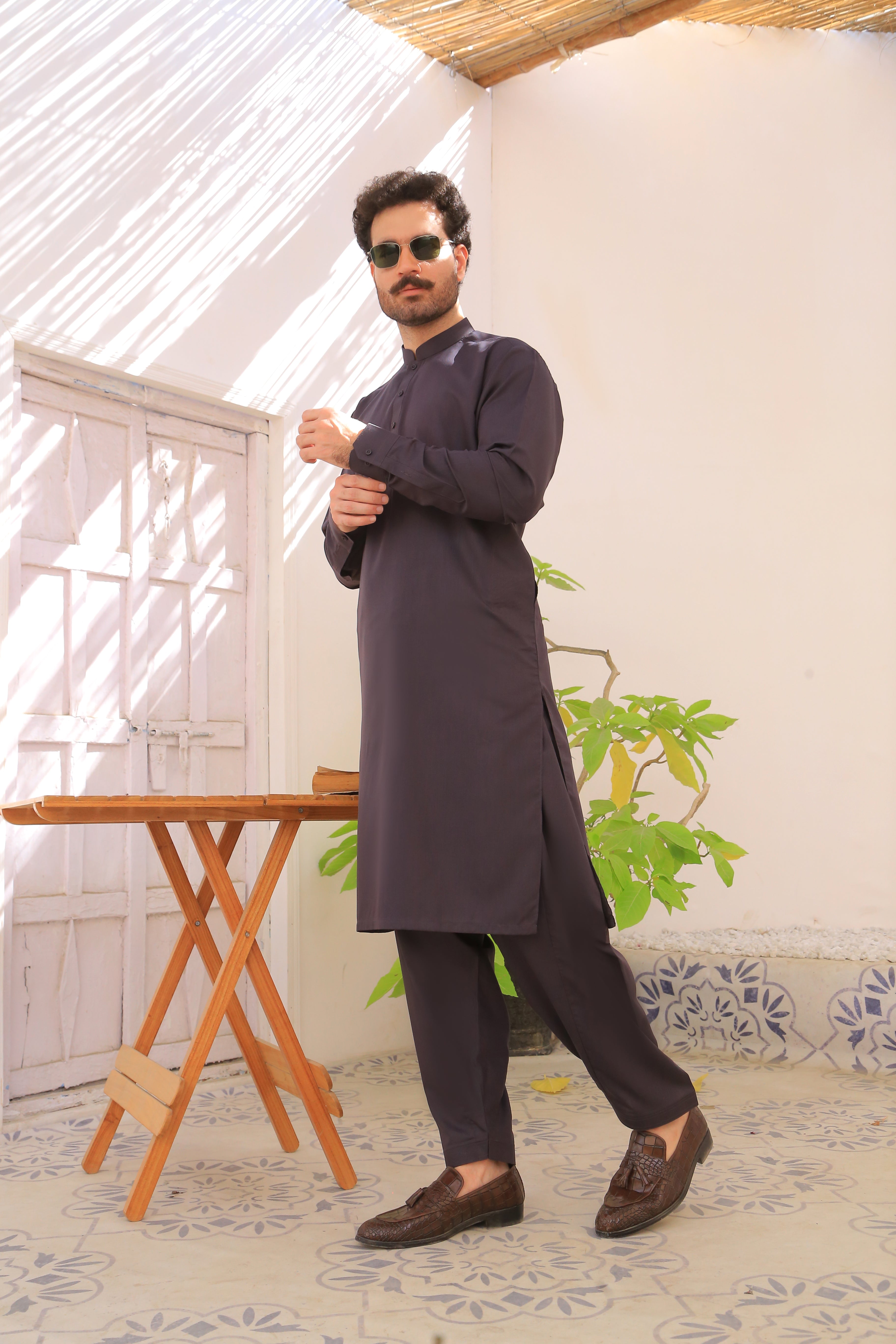 Deep Charcoal Plain Cotton-Polyester Shalwar Kameez (2-Piece) - Image 4