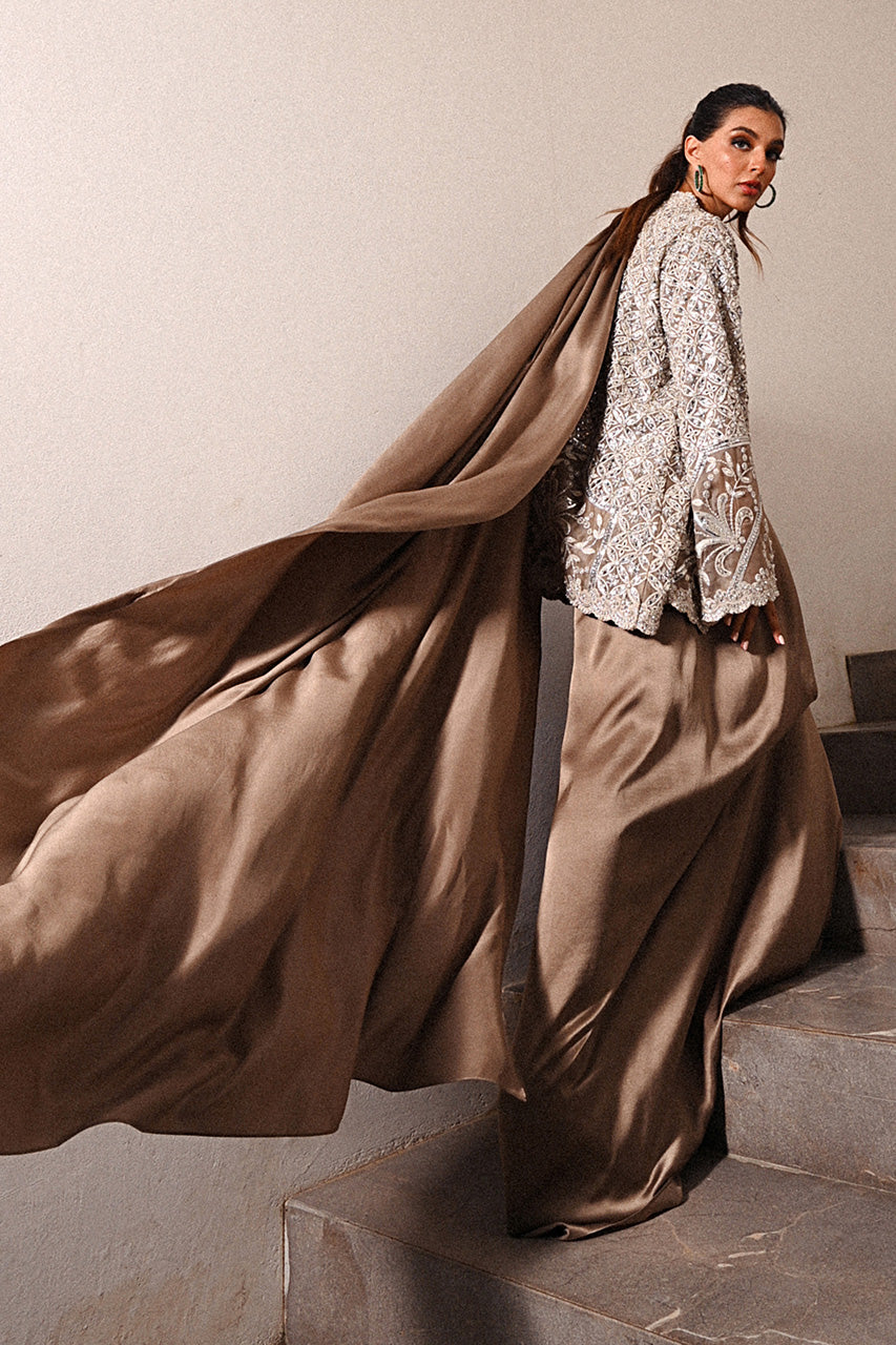 Pakistani Antique Copper Embroidered Charmeuse Saree (3-Piece) - Image 2