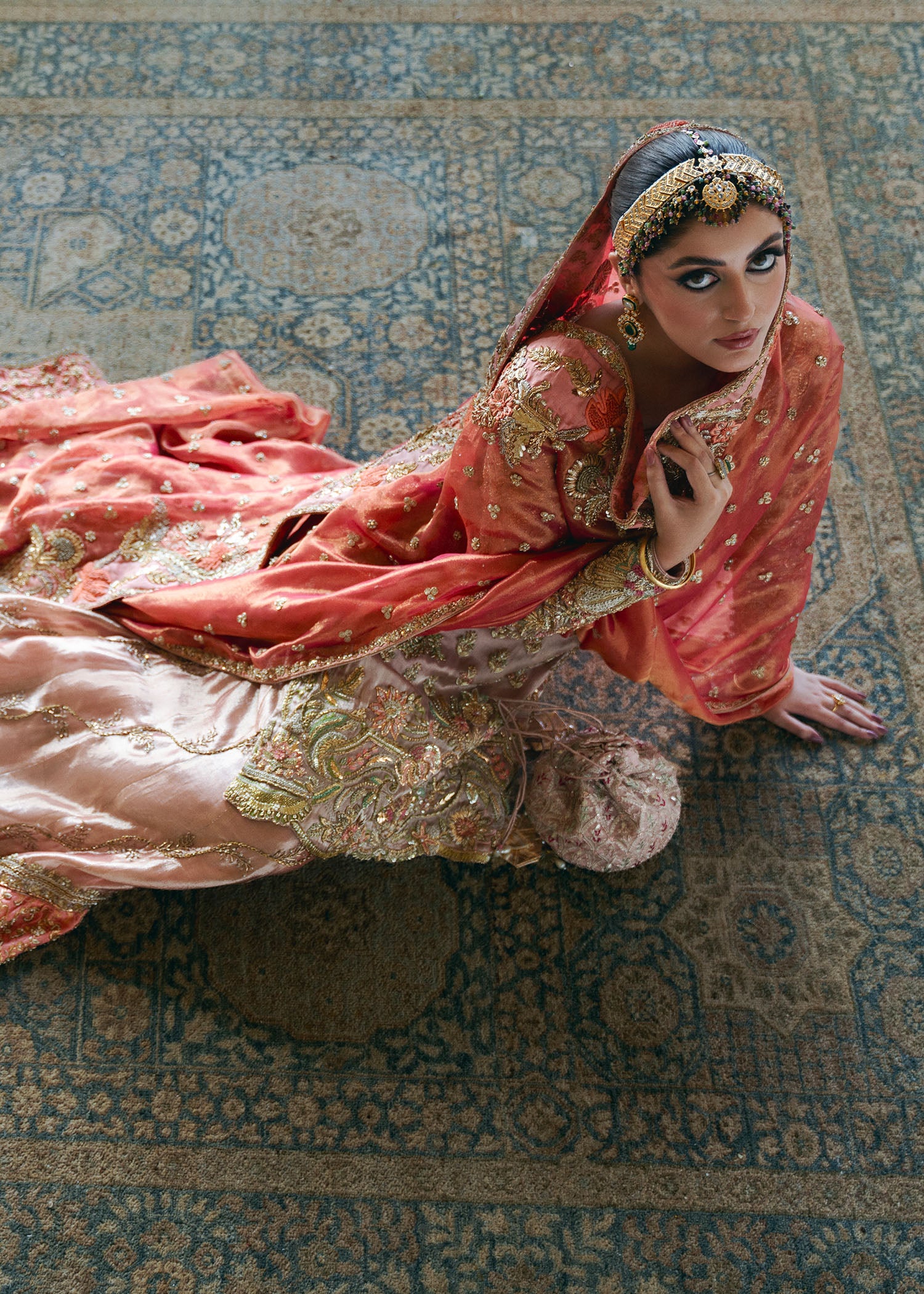 Powder Pink Embroidered Tissue Kamkhaab Farshi Lehenga (3-Piece) - Image 9