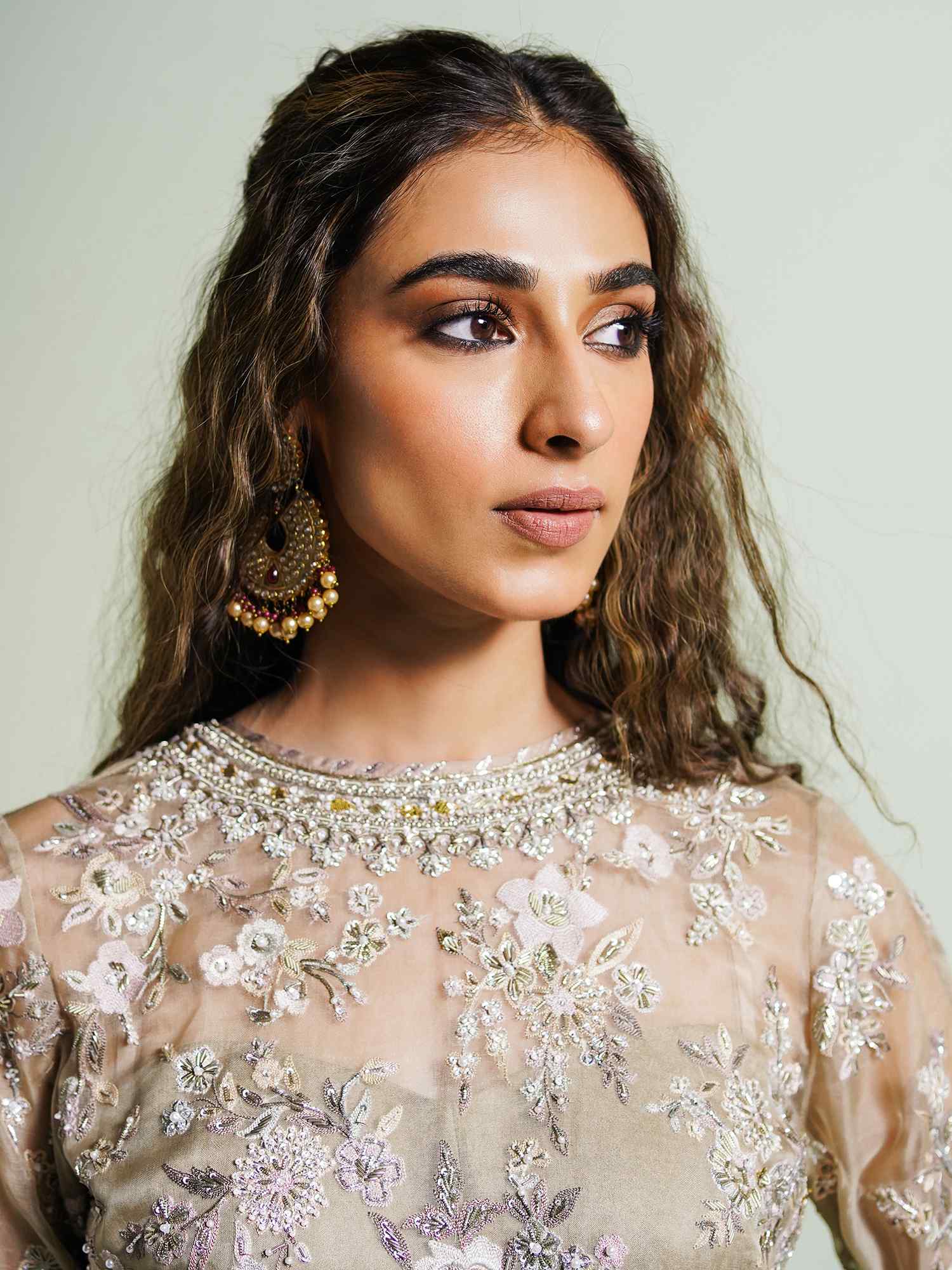 Pakistani Cream & Pale Pink Embroidered Organza Anarkali (2-Piece) - Image 2