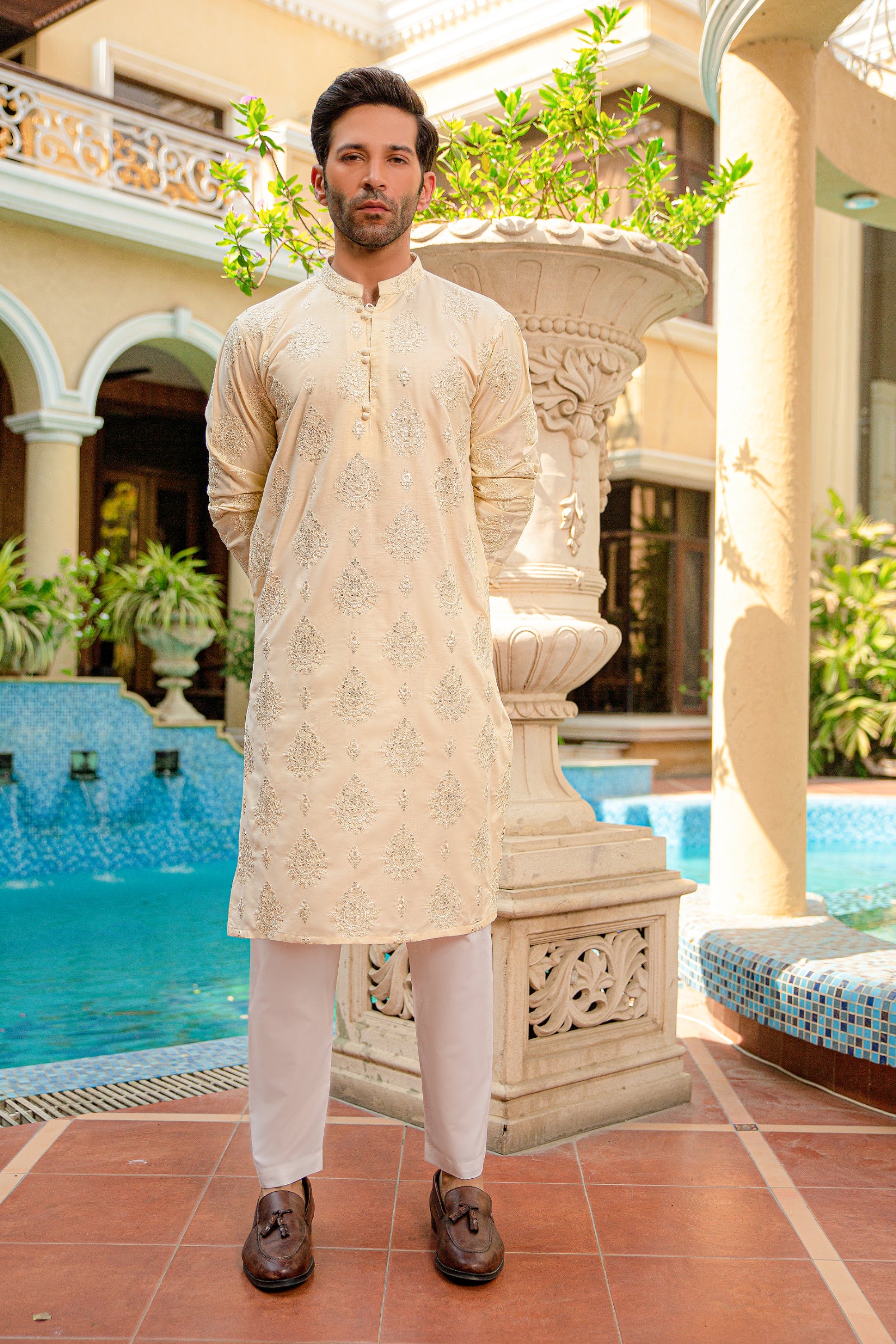Cream Embroidered Silk-Blend Kurta Pajama (2-Piece) - Image 1