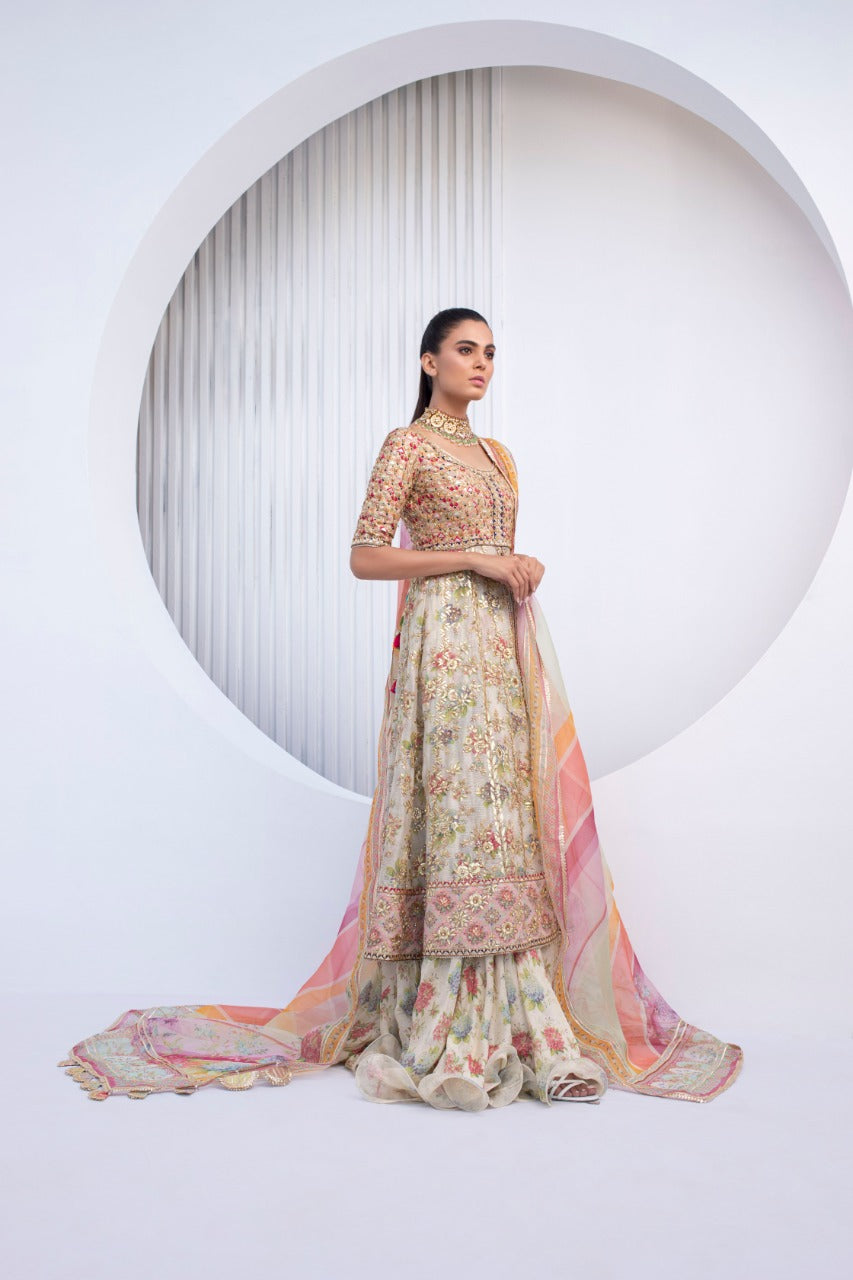 Pakistani Creme Gota Zardozi Khaddi Silk Lehenga (3-Piece) - Image 3