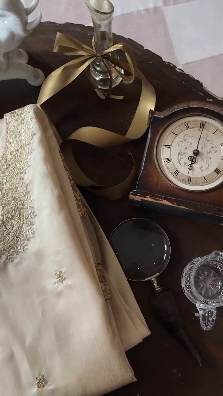 Pakistani Cream Sequin Embroidered Raw Silk Kurta Set (3-Piece) - Image 12