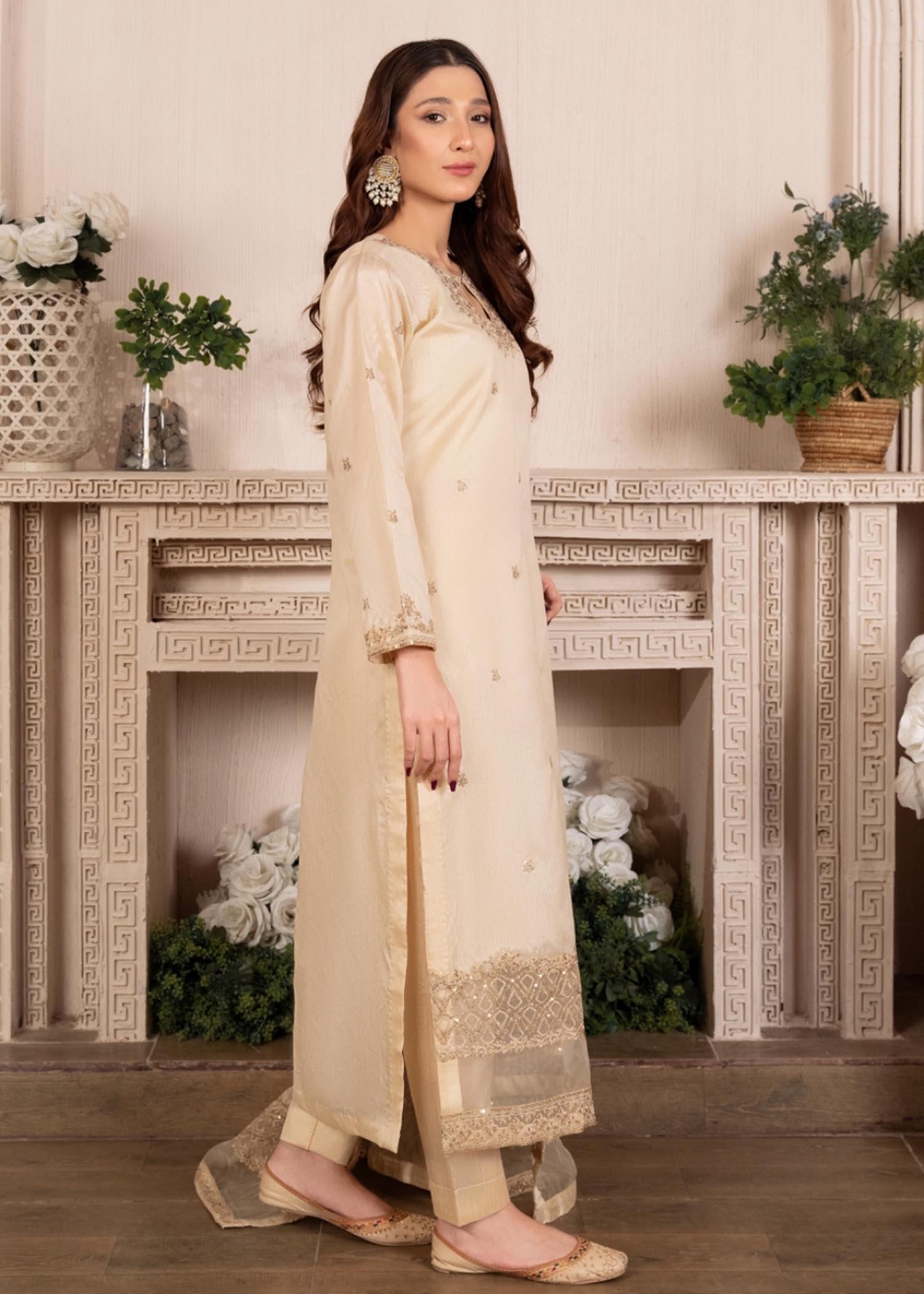 Pakistani Cream Sequin Embroidered Raw Silk Kurta Set (3-Piece) - Image 2