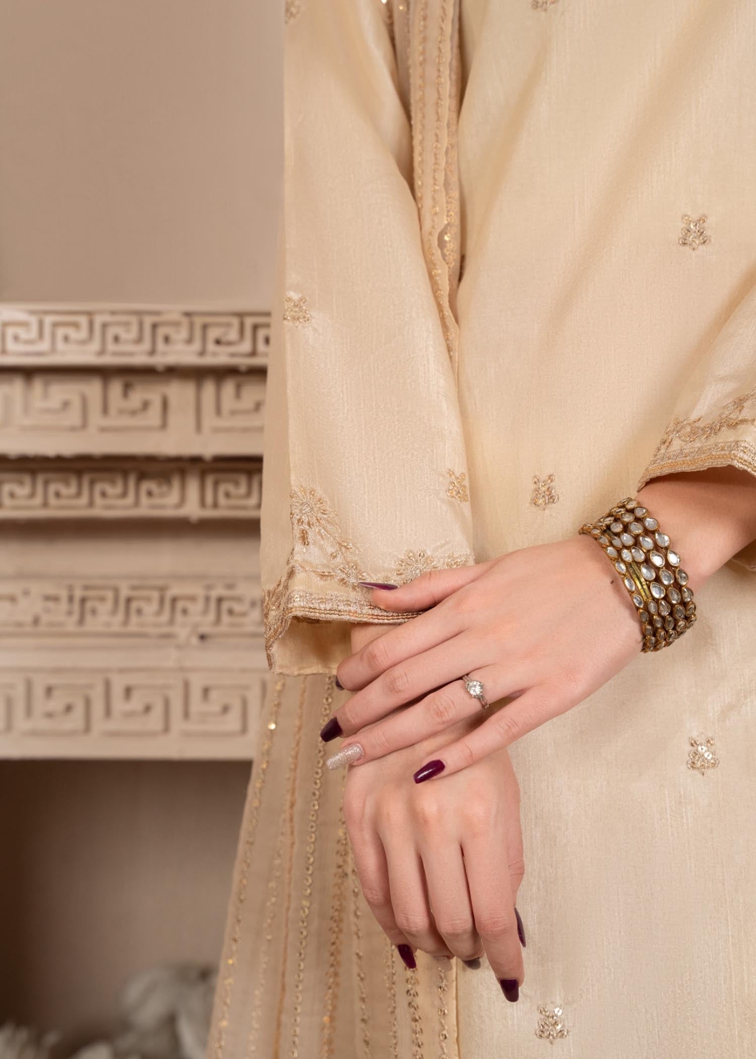 Pakistani Cream Sequin Embroidered Raw Silk Kurta Set (3-Piece) - Image 6