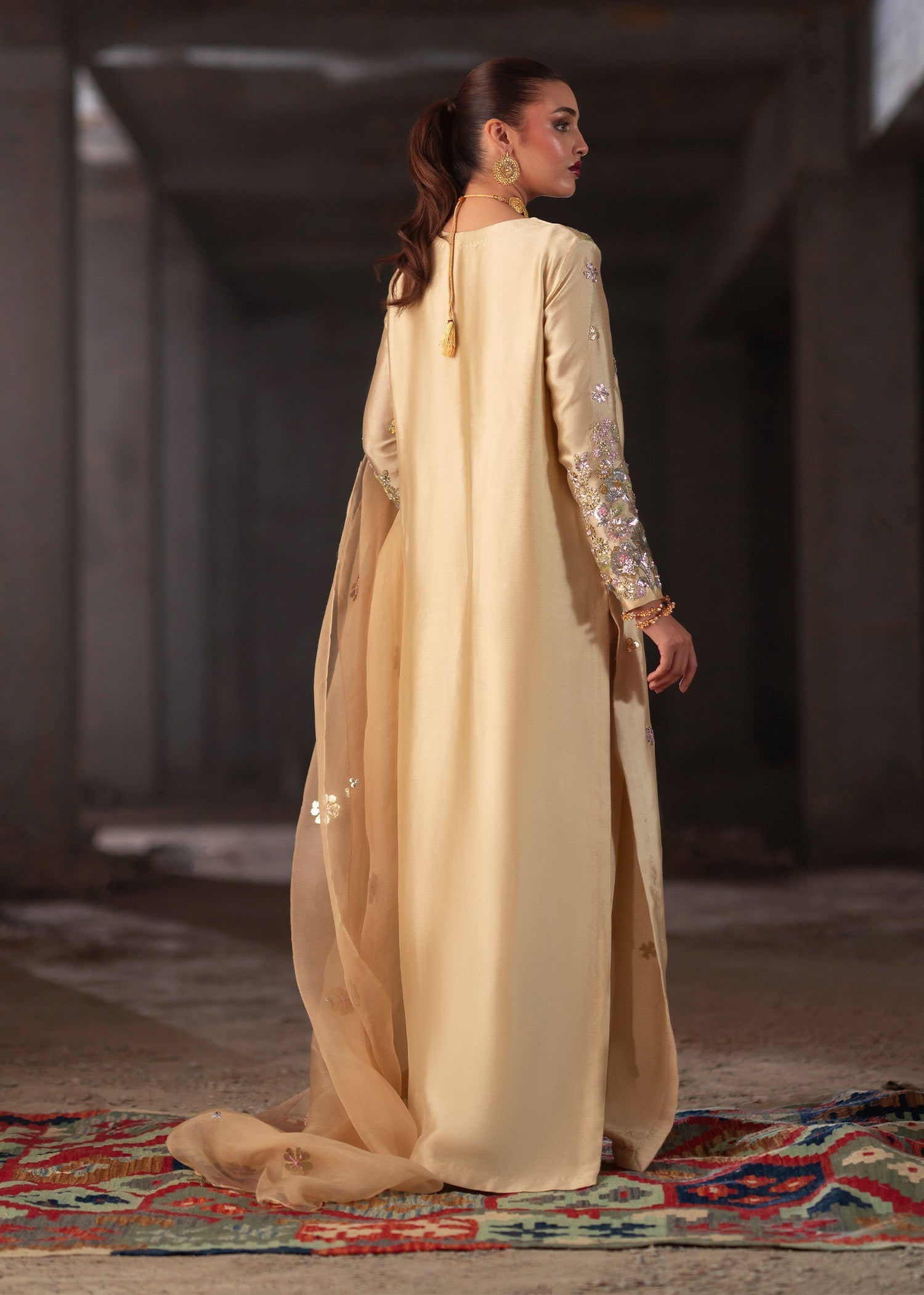 Pakistani Cream Hand-Embellished Tissue Silk Kurta Set (3-Piece) - Image 10