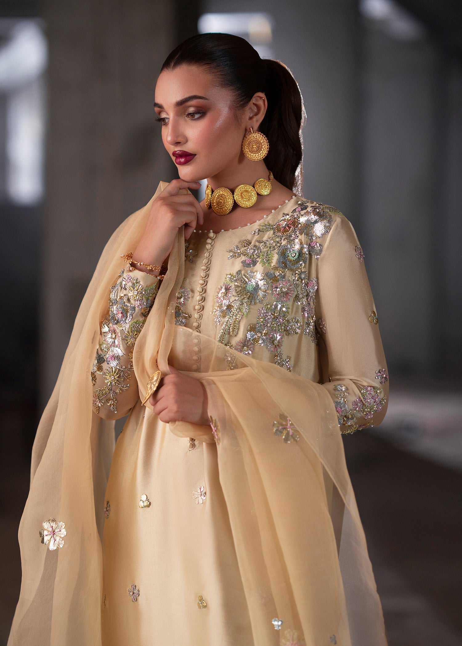 Pakistani Cream Hand-Embellished Tissue Silk Kurta Set (3-Piece) - Image 12